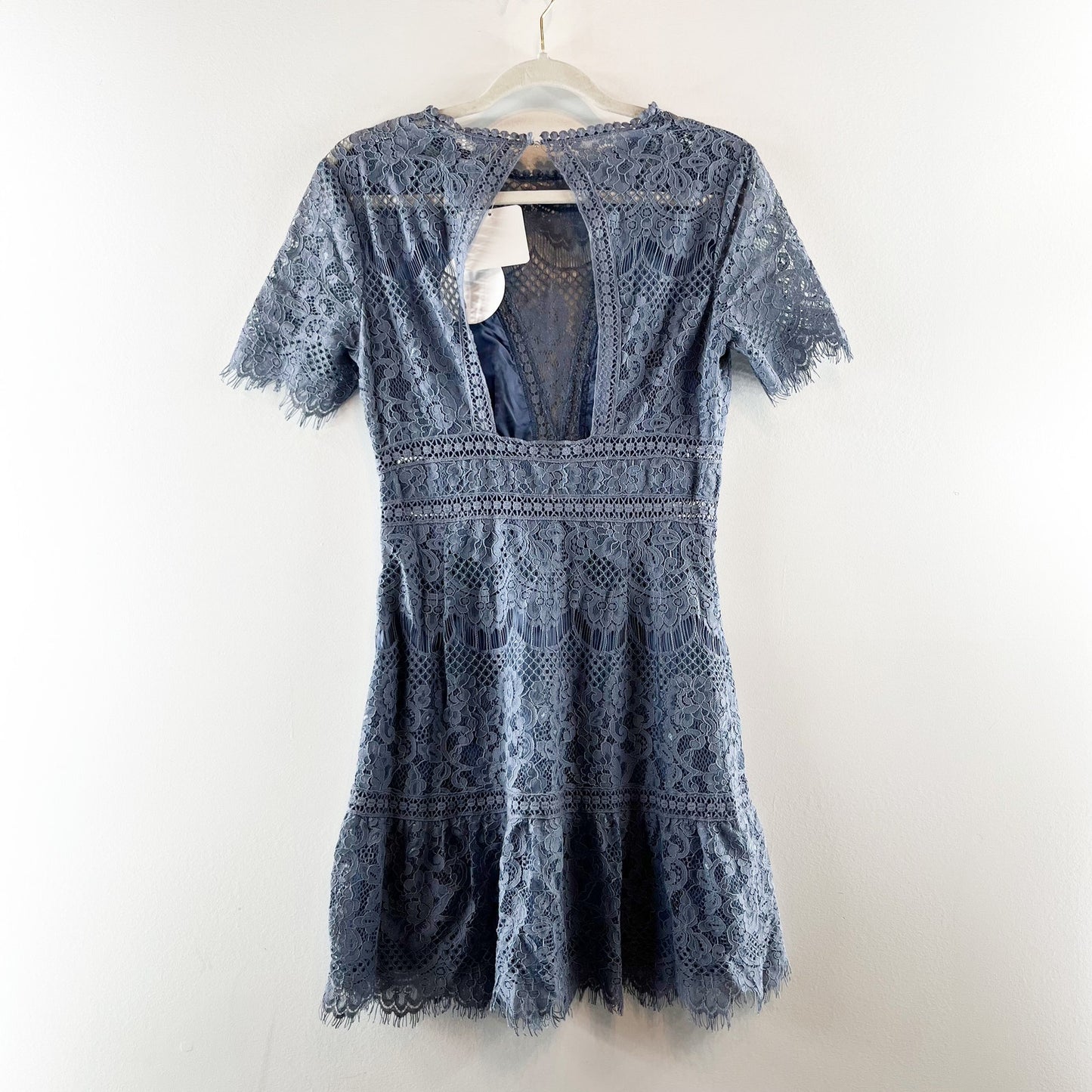 STORIA Henley Lace Short Sleeve Round Neck Keyhole Back Mini Dress Blue Medium