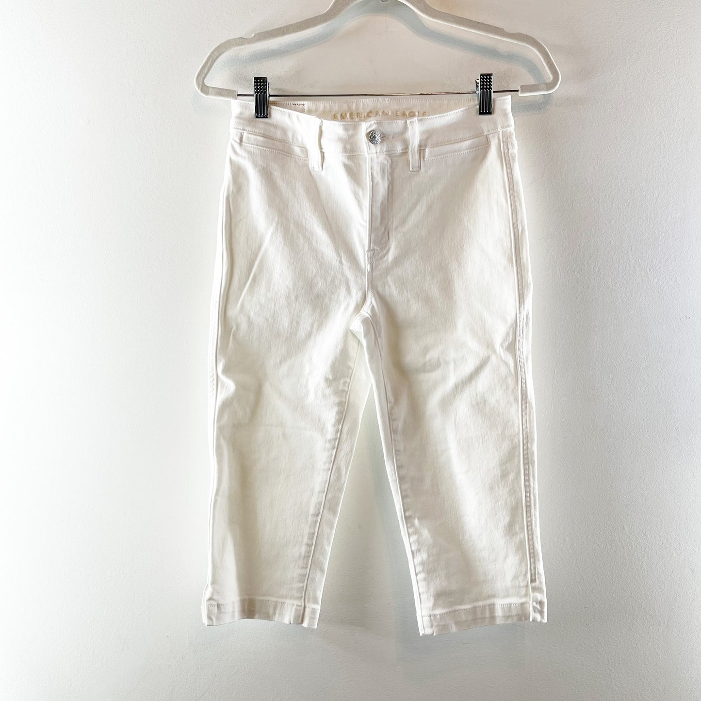 American Eagle Mid Rise Next Level Stretch Capri Jeans White 2