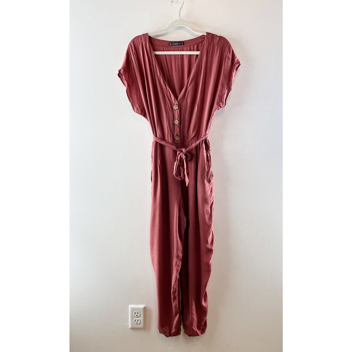 Abercrombie & Fitch V-Neck Button-Front Belted Jumpsuit Rust Maroon Medium