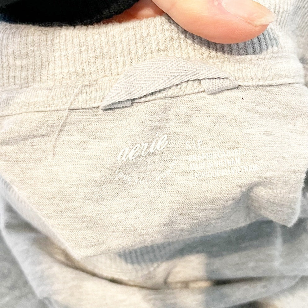 Aerie Let's Stretch Long Sleeve Boyfriend Tee Shirt Gray Small