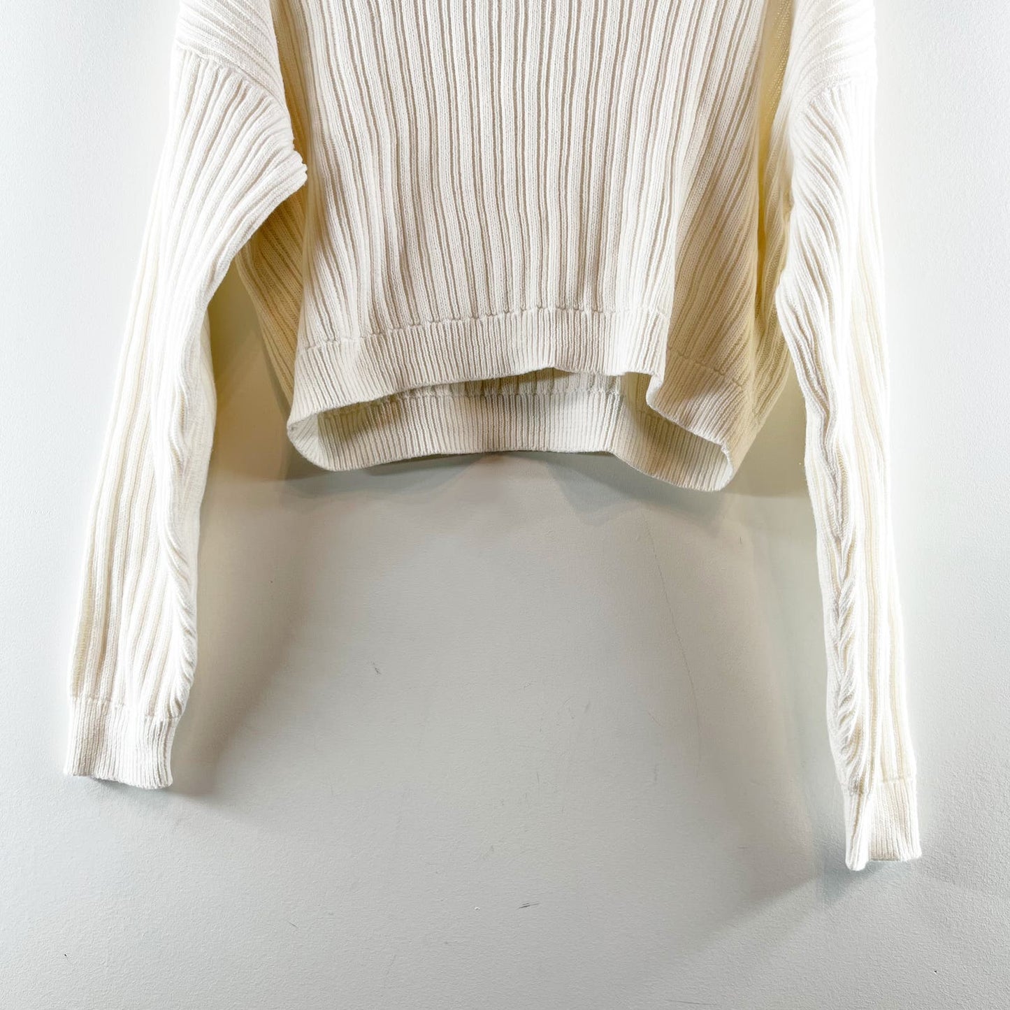 Hollister Ribbed Cropped Long Sleeve Crewneck Sweater White XS
