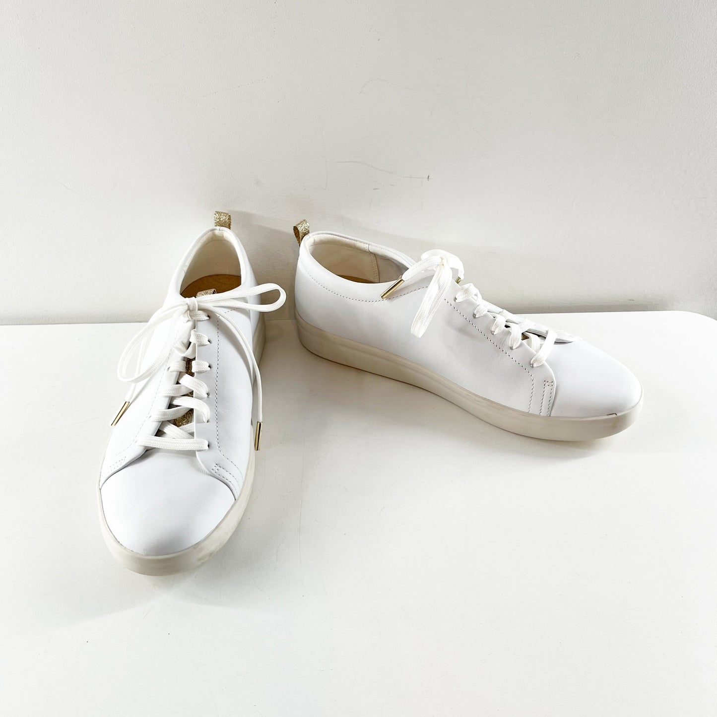 Vionic Paisley Lace Up Casual Leather Low Top Sneakers White 9.5