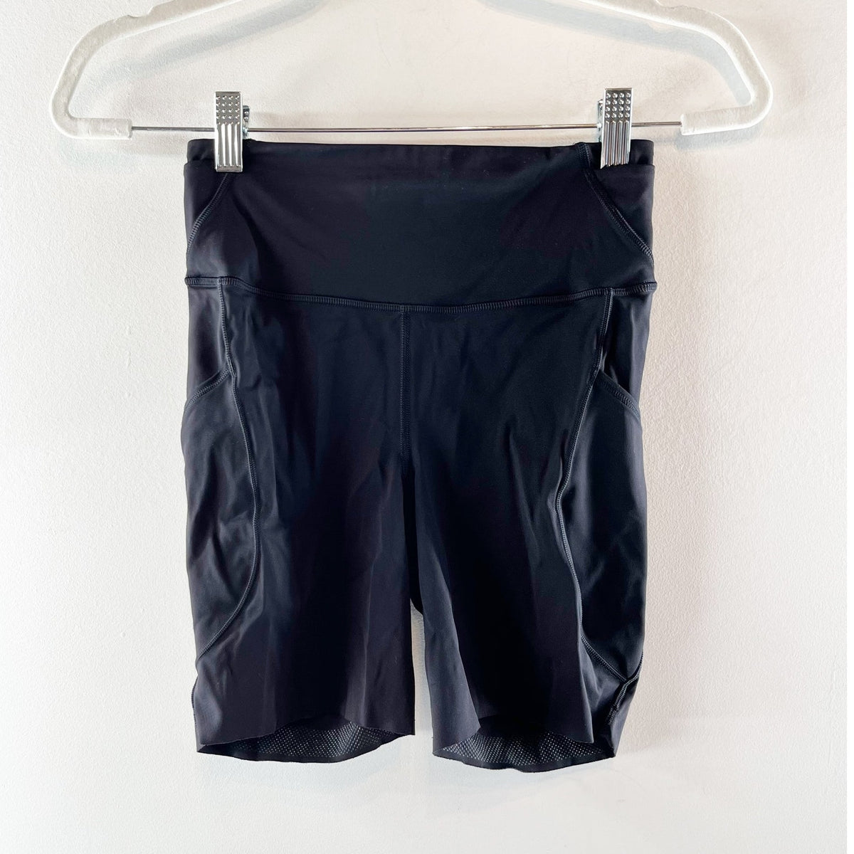 Lululemon Fast and Free High-Rise Bike Shorts 6" With Pockets Black 4
