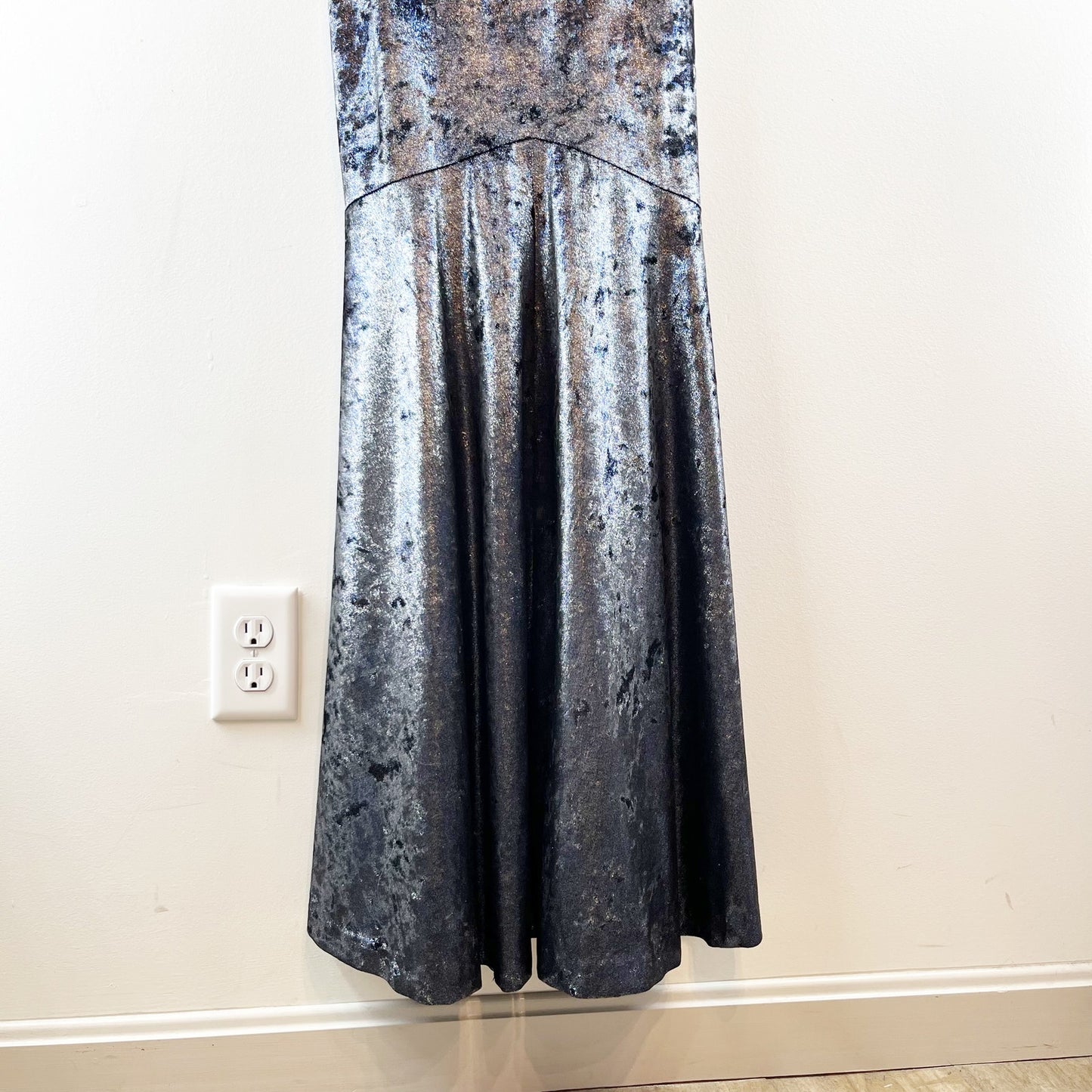 Nicole Miller Metallic Asymmetric Cowl Neck Maxi Mermaid Dress Silver Blue 10