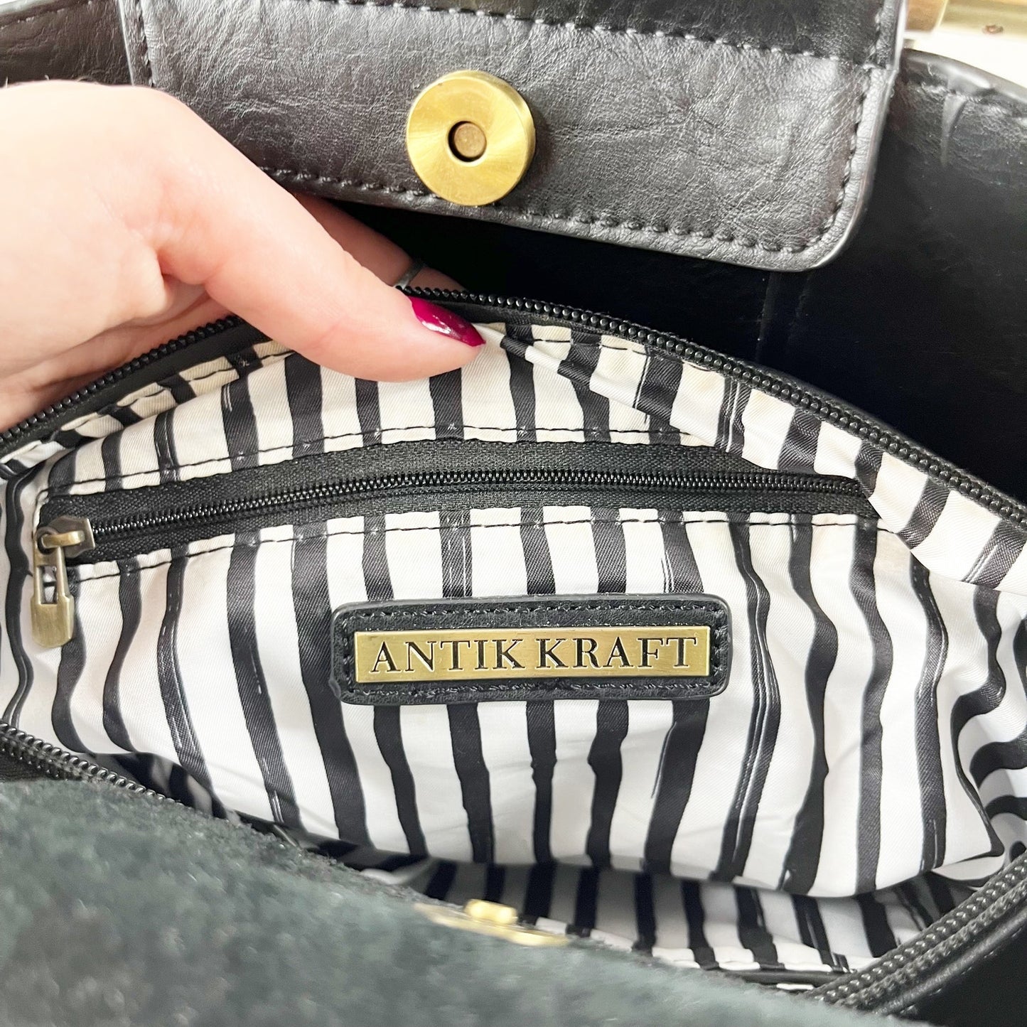 Antik Kraft Two Tone Leather Large Tote Handbag with Crossbody Strap Black