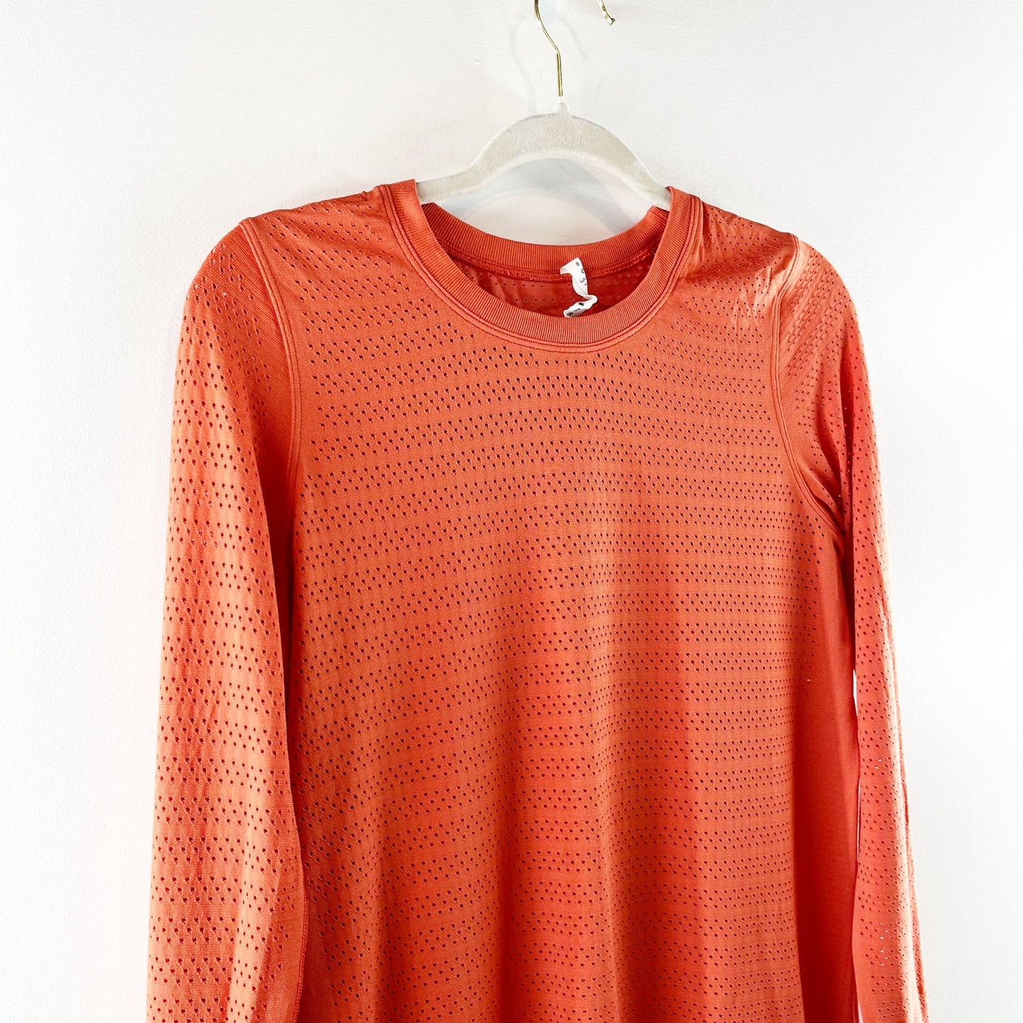 Lululemon Breeze By Long Sleeve Squad Run T-Shirt Seamless Relaxed Fit Orange 8