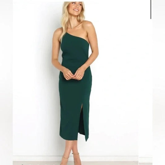 Petal + Pup Xiomar One Shoulder Midi Dress Emerald Green 2