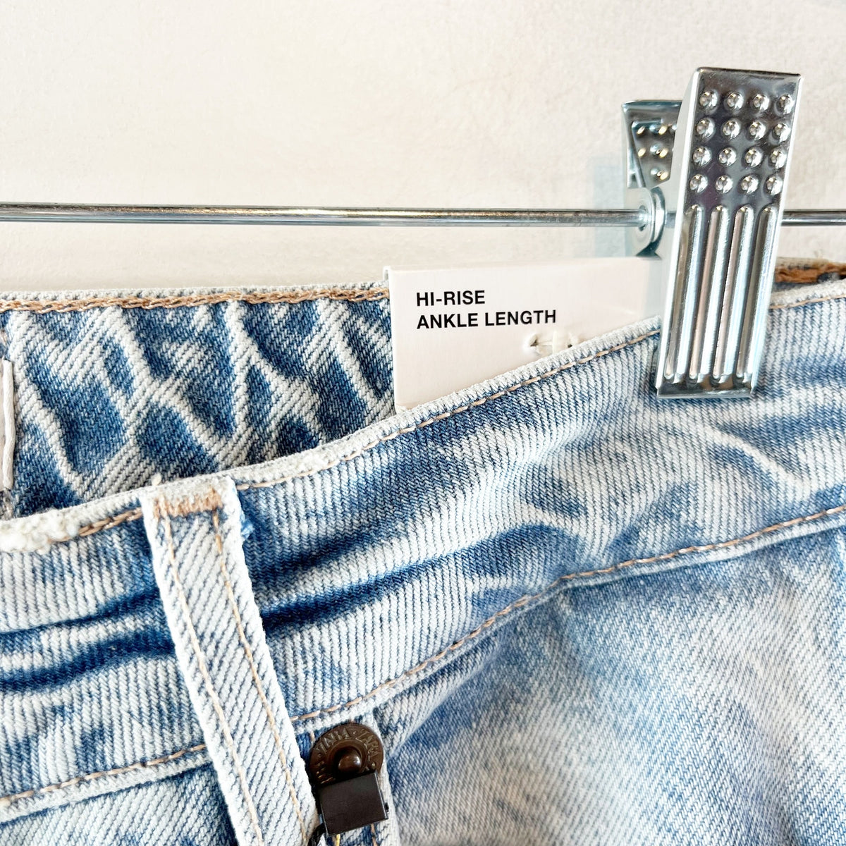 ZARA High Rise Slim Fit Ankle Mom Jeans Light Wash Blue 6