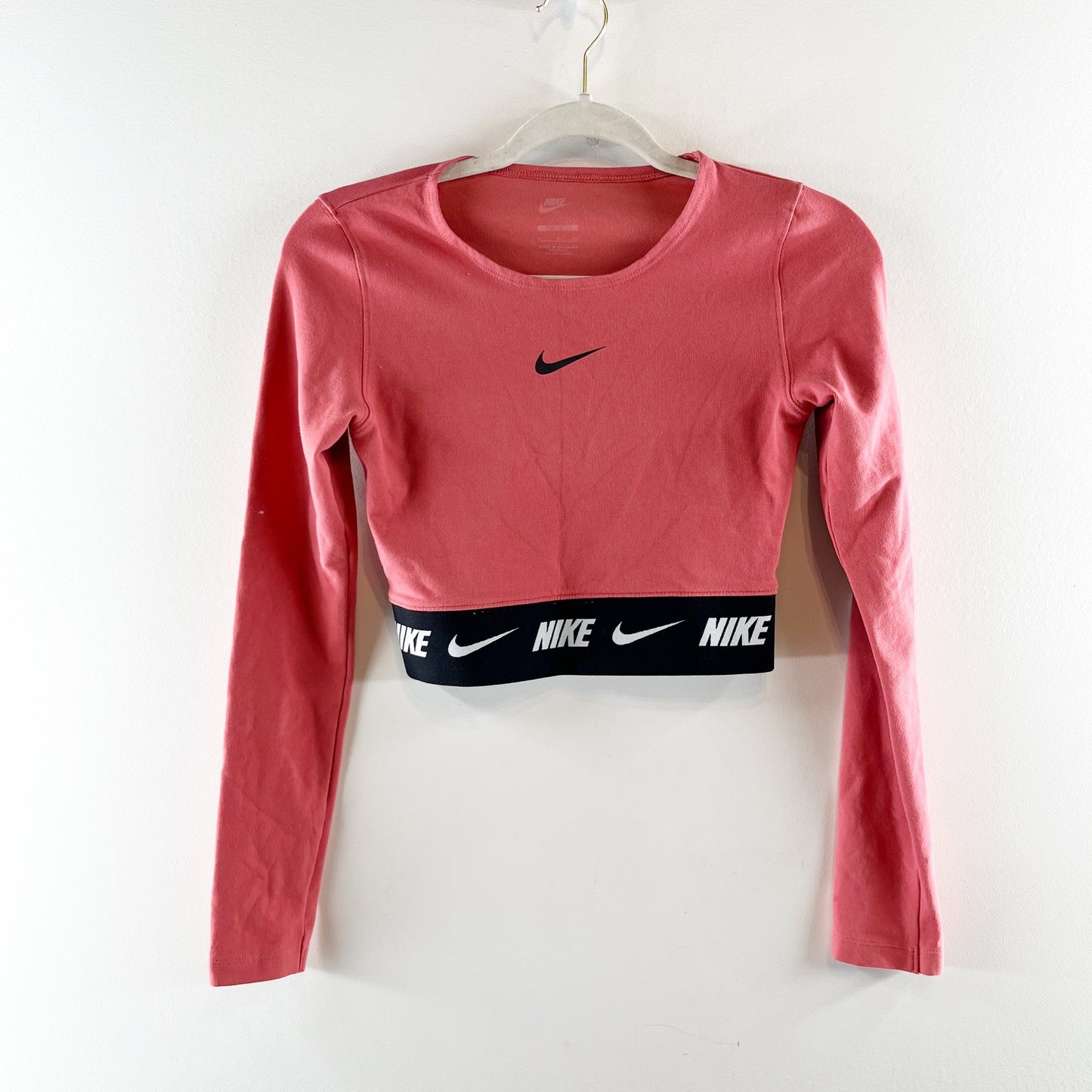 Nike Crop Top Long-Sleeve T-Shirt Adobe Pink Black Small