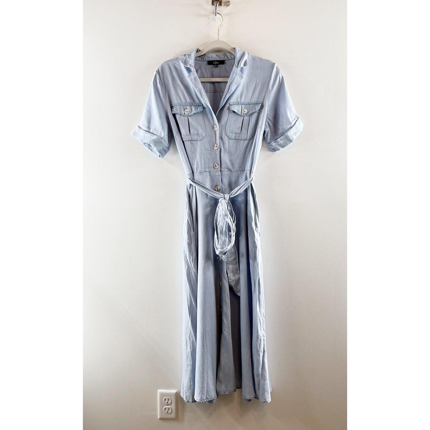 Lulus Pleasant Cutie Chambray Collared Midi Dress With Pockets Blue Medium