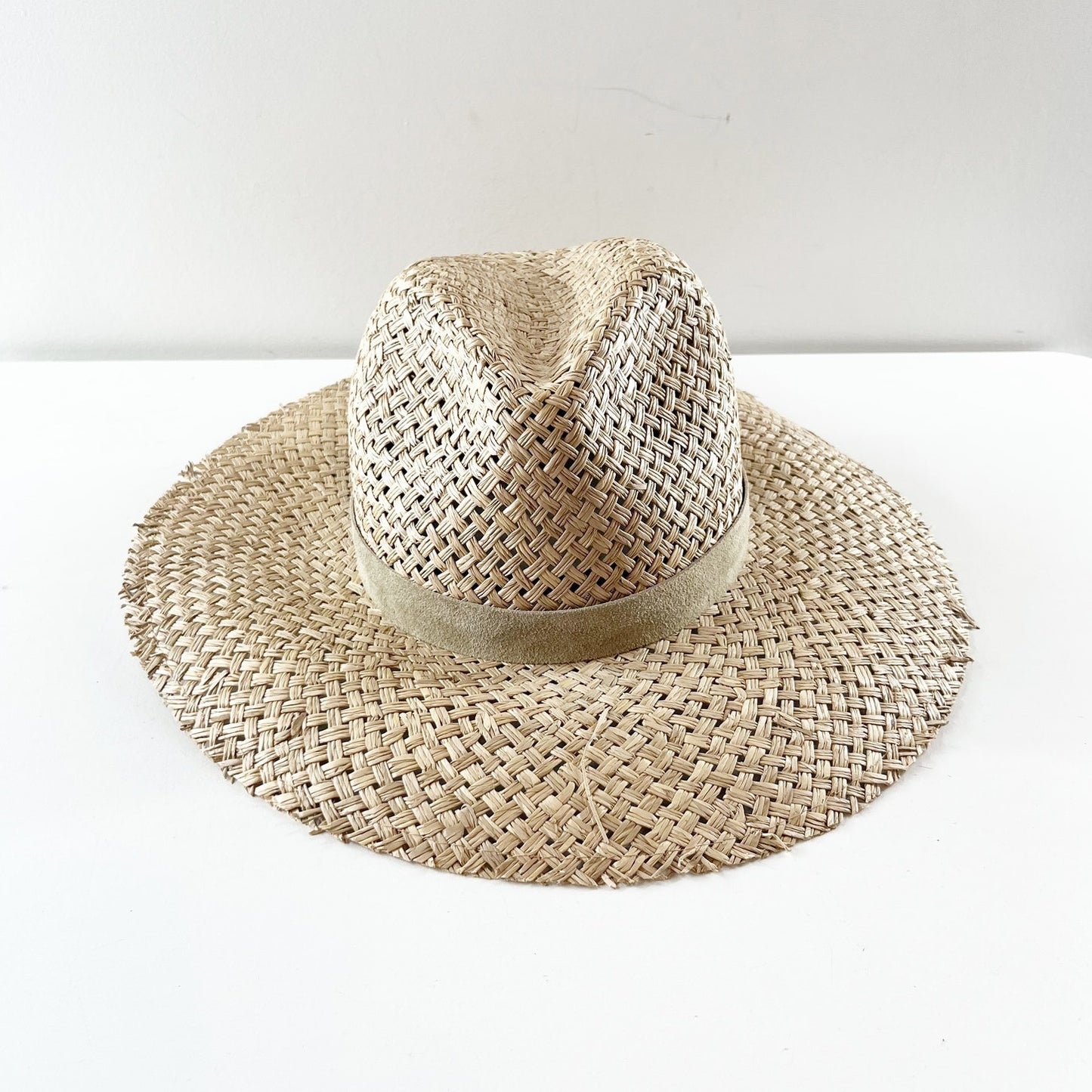 Janessa Leone 100% Natural Seagrass Straw Wide Brim Fedora Sun Hat Beige Small