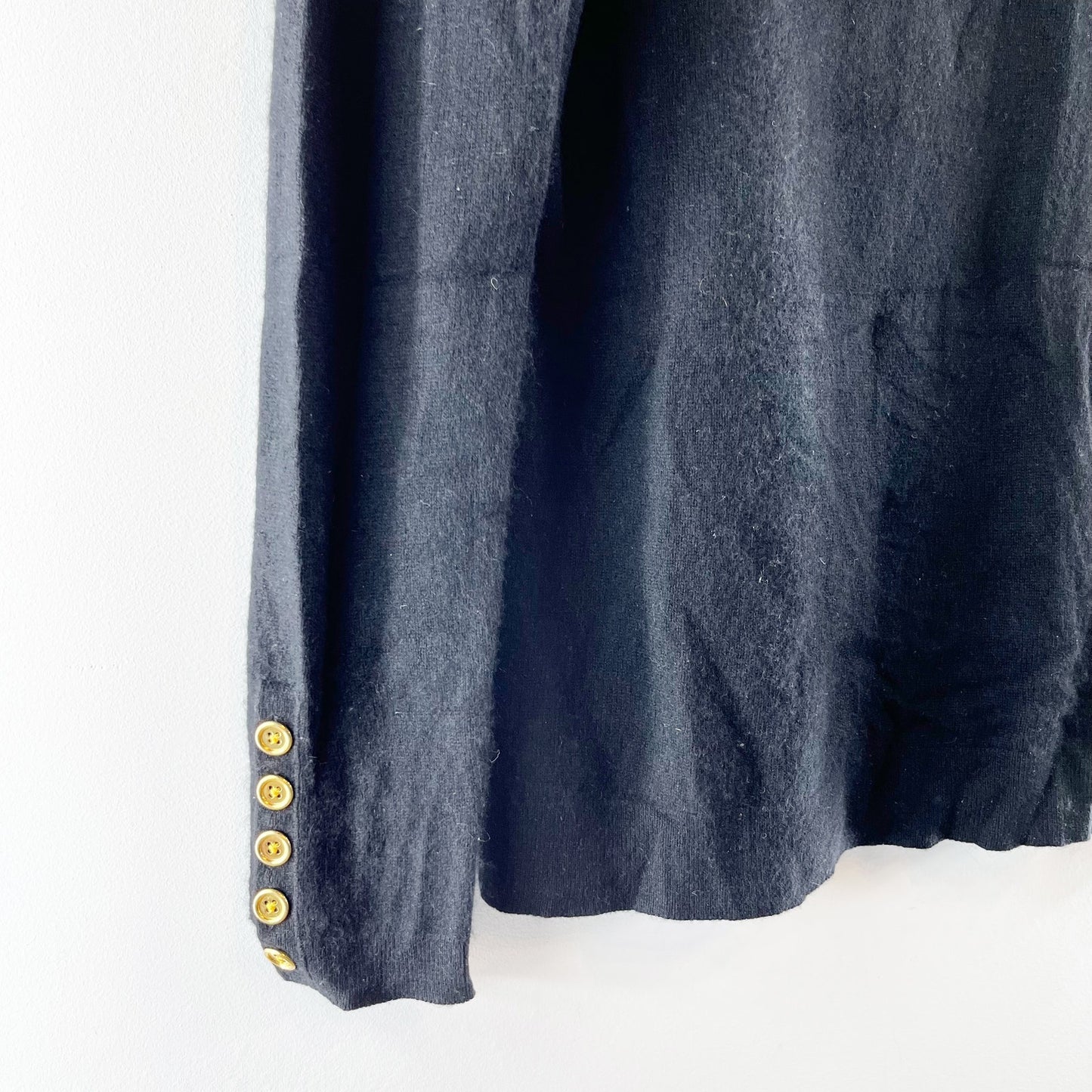 Cashmere by Bloomingdale's Turtleneck Pullover Sweater Gold Button Cuffs Black L