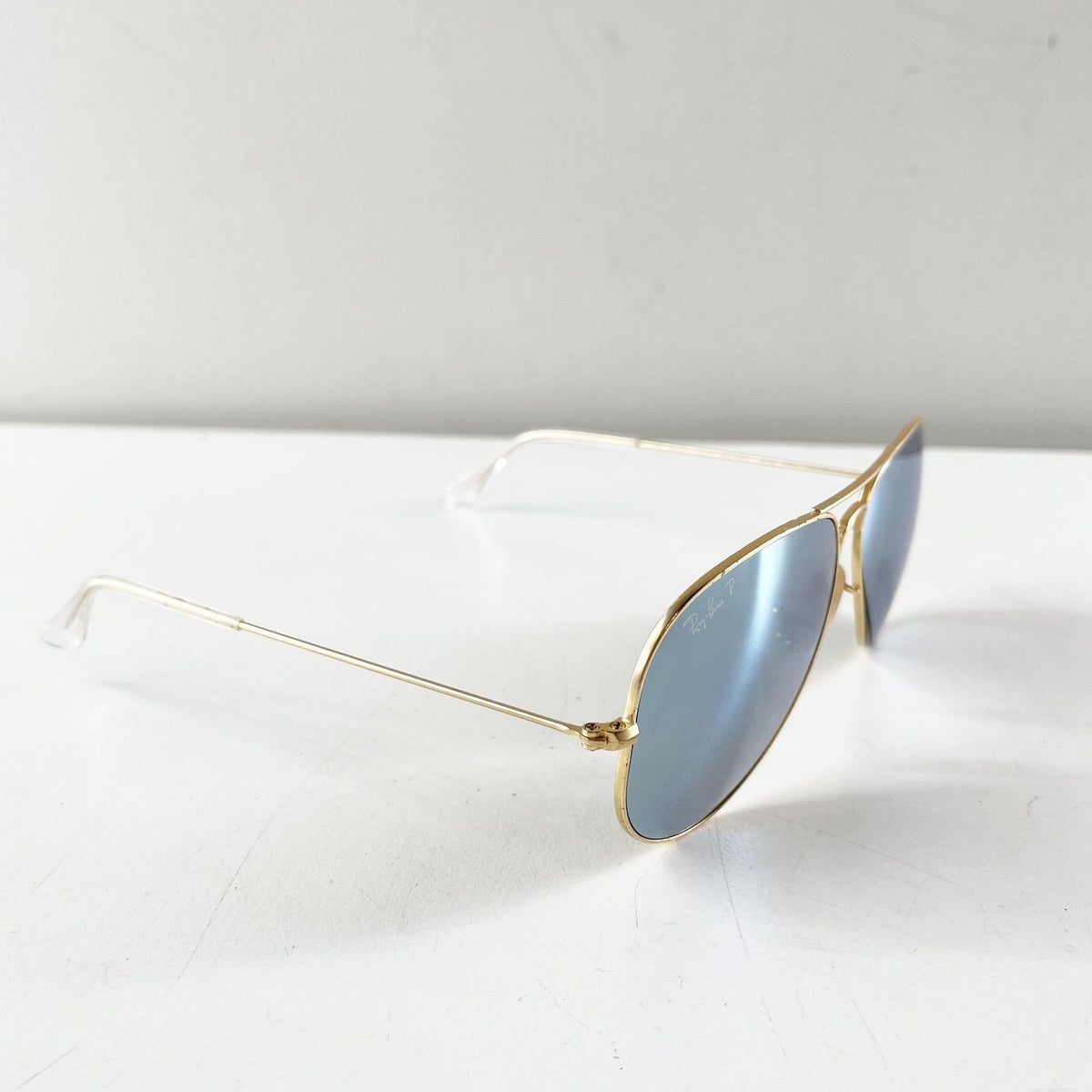 Ray-Ban Gold Metal Frame Aviator Sunglasses