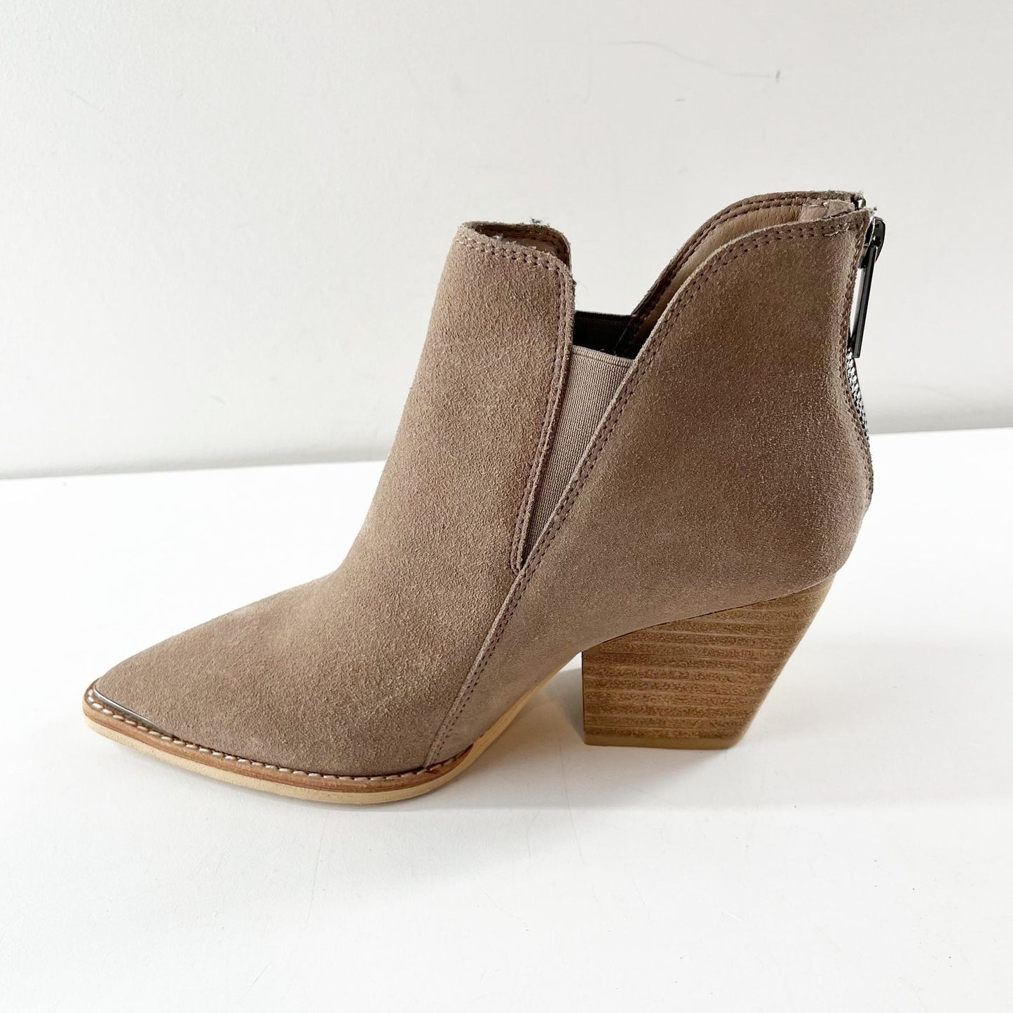 Vintage Havana Collins Suede Pointed Toe Stacked Heel Ankle Booties Tan 6