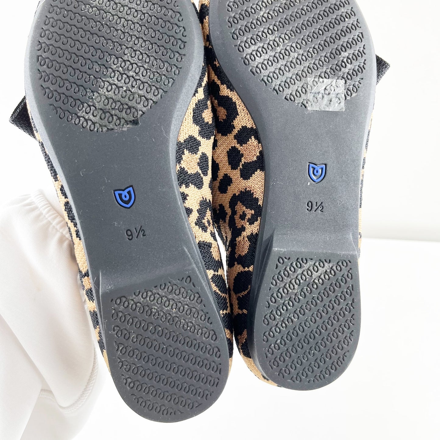 Rothy's The Bow Point II Flats in Sable Spot Leopard Tan Black 9.5