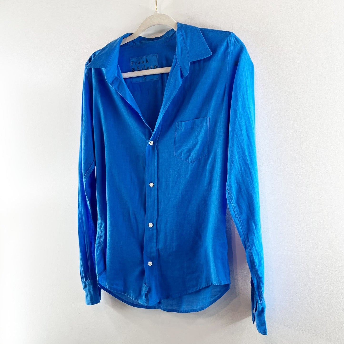 Frank & Eileen Barry Cotton Button Up Shirt Blouse Royal Blue Small