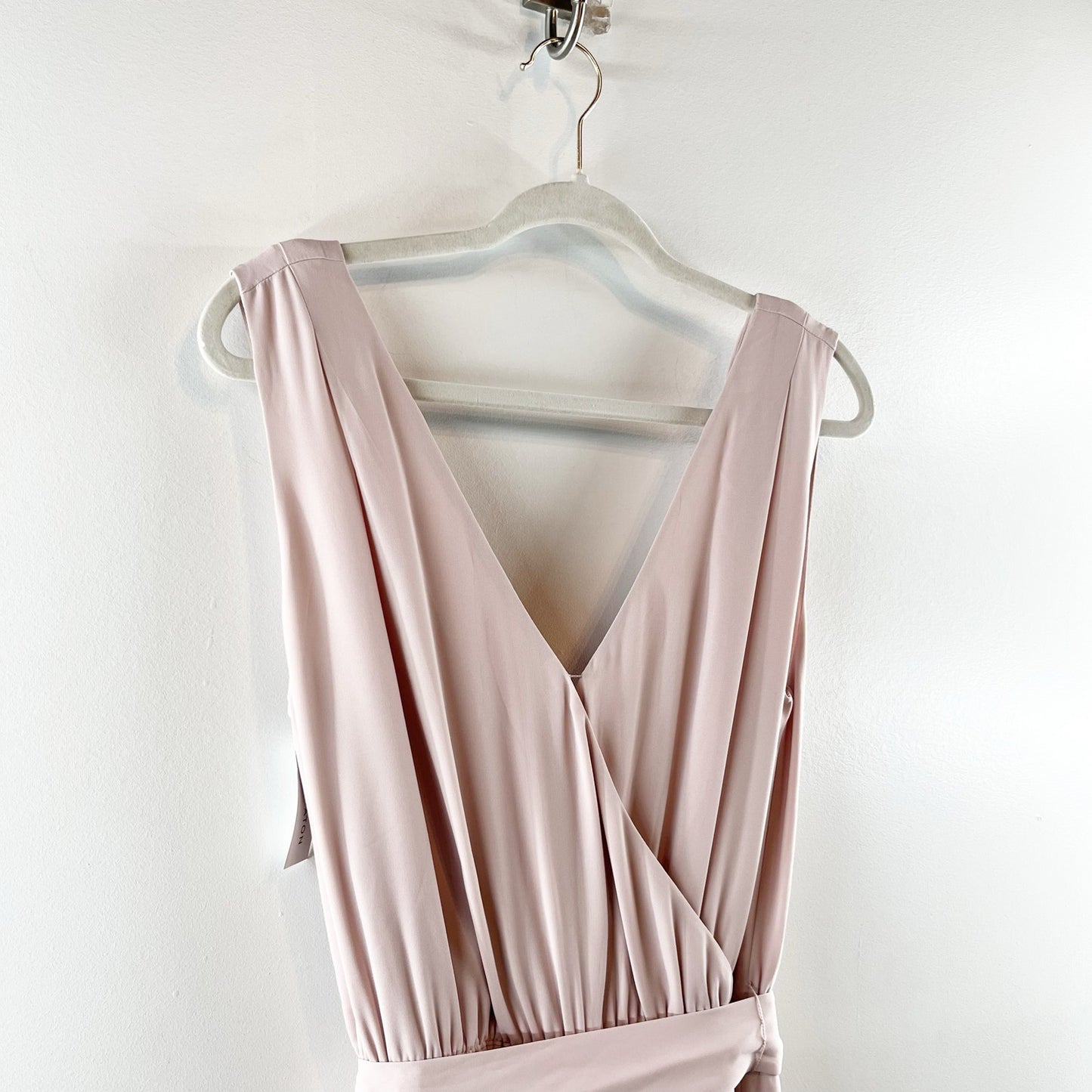 Babaton Aritzia Maximillion V Neck Cropped Wide Leg Jumpsuit Camille Pink Medium