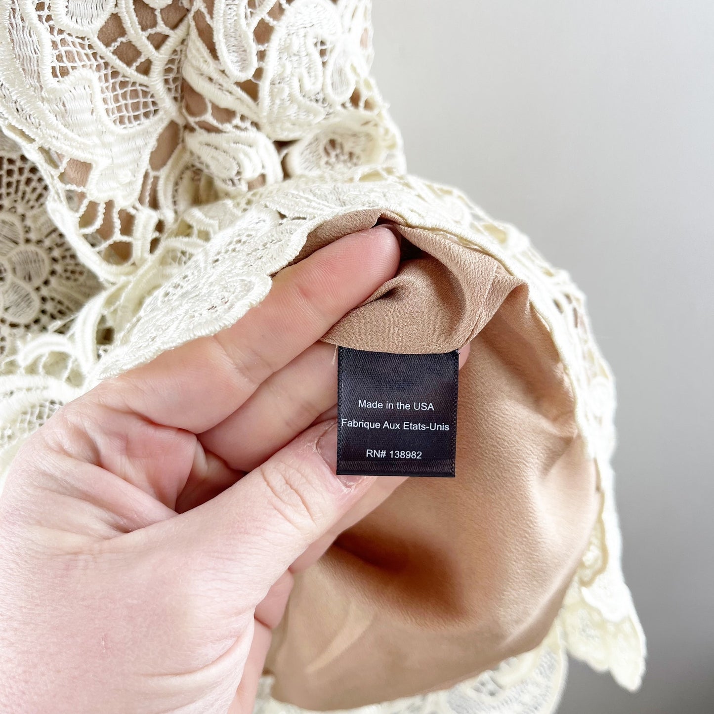 Dress The Population Ava V Neck Lace Lined Mini Dress Ivory Medium