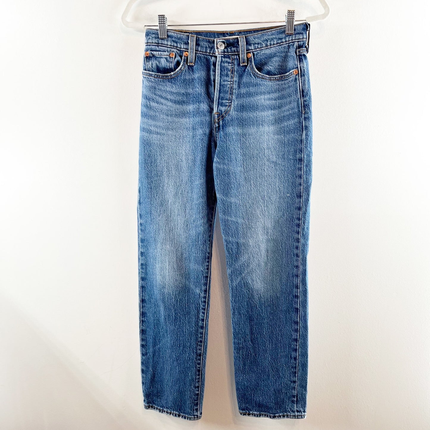 Levi's Premium Button Fly Medium Wash Denim Wedgie Straight Jeans Blue 26