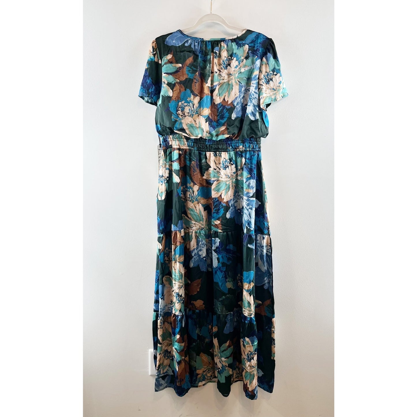 Nicole Miller Short Sleeve Satin Watercolor Floral Maxi Dress Blue Green Large