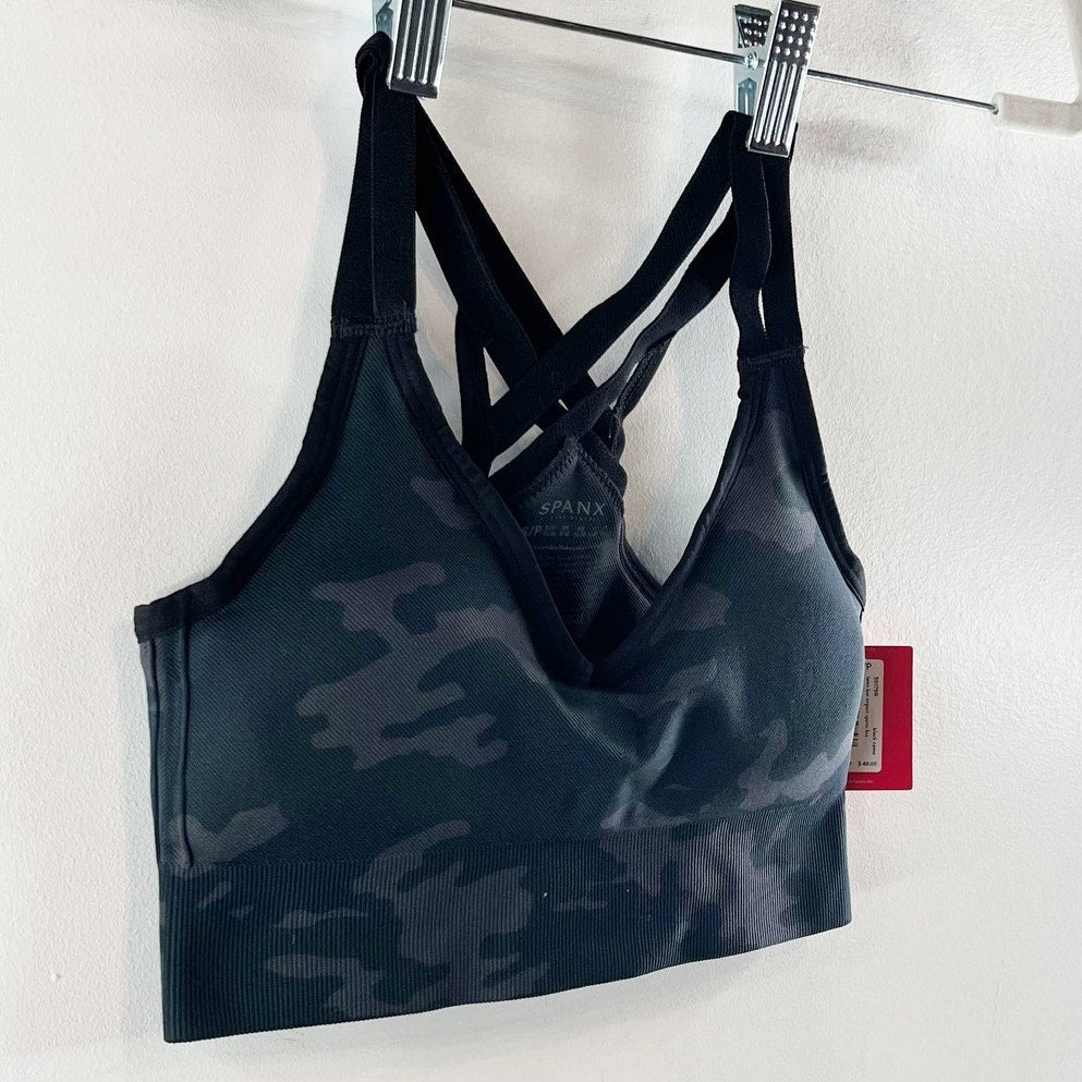 Spanx Look at Me Now Low Impact Strappy Back Active Sports Bra Black Camo Small