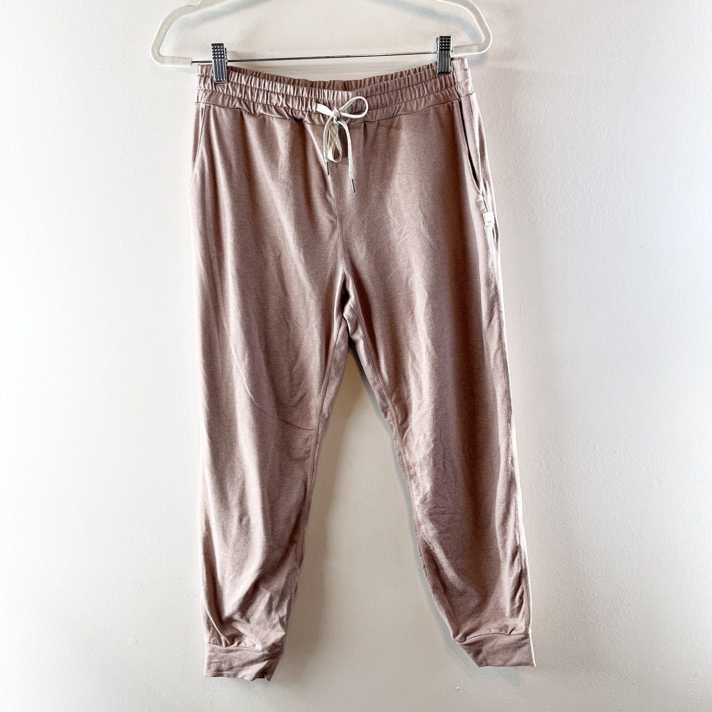 Vuori Performance Jogger Sweatpants Dusty Rose Pink Medium