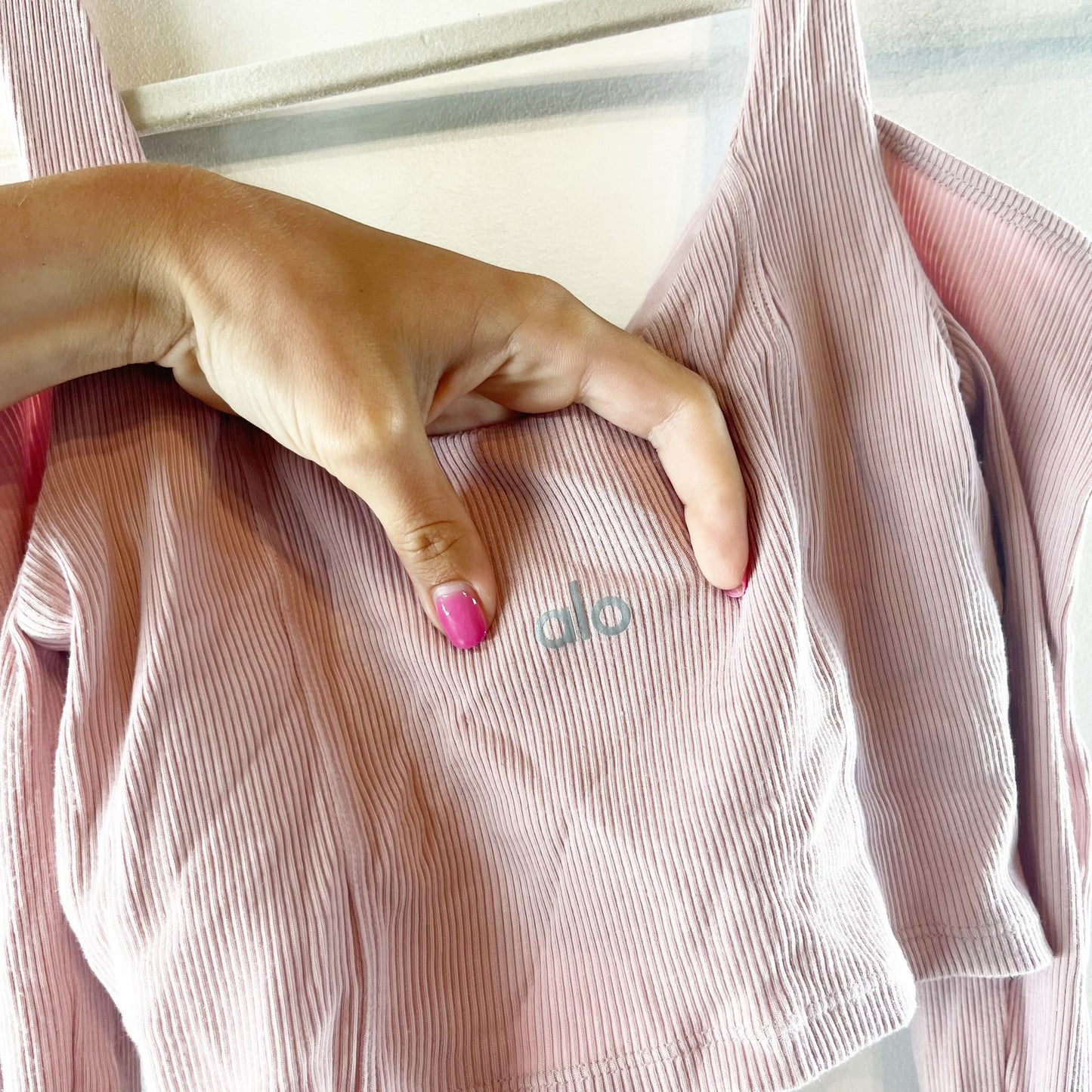 Alo Yoga Ribbed Cropped Butterfly Long Sleeve Tee Ballet Pink Small