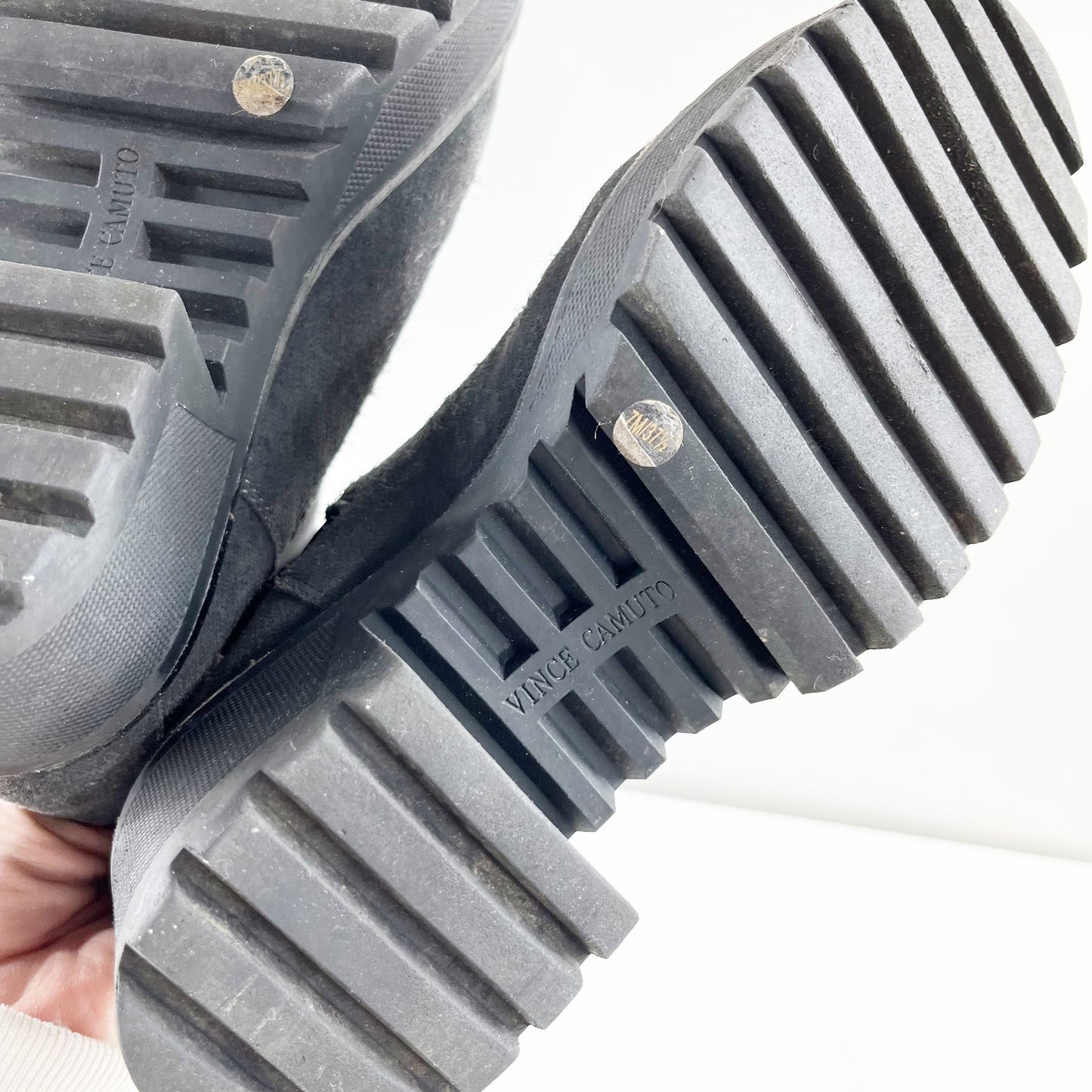 Vince Camuto Chunky Madisha Suede Pull On Chelsea Boots Gray 7