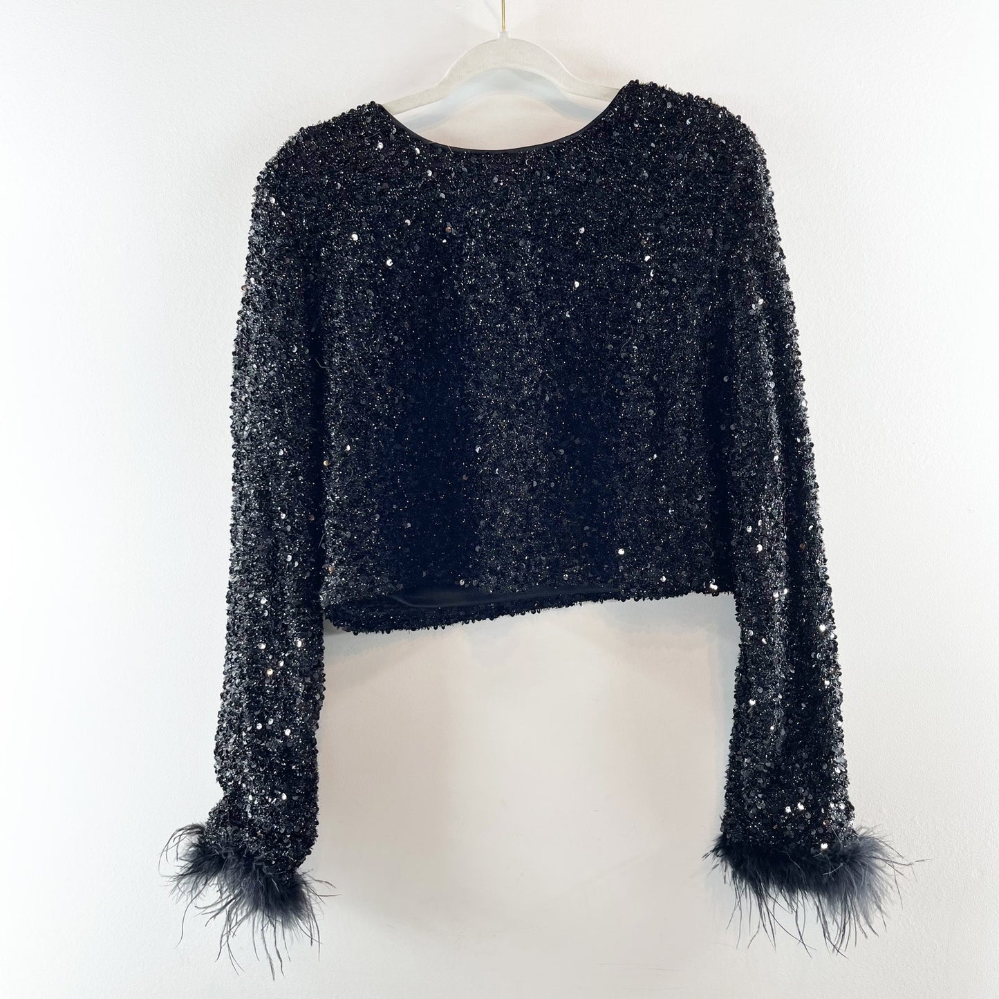 Lulus Sparklin Behavior Sequin Cropped Feather Long Sleeve Top Black XL