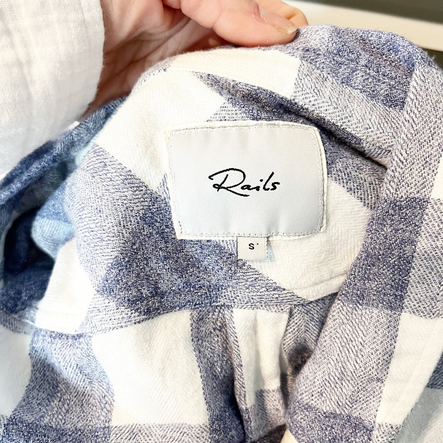 Rails Hunter Long Sleeve Button Up Shirt River White Check Plaid Blue Small