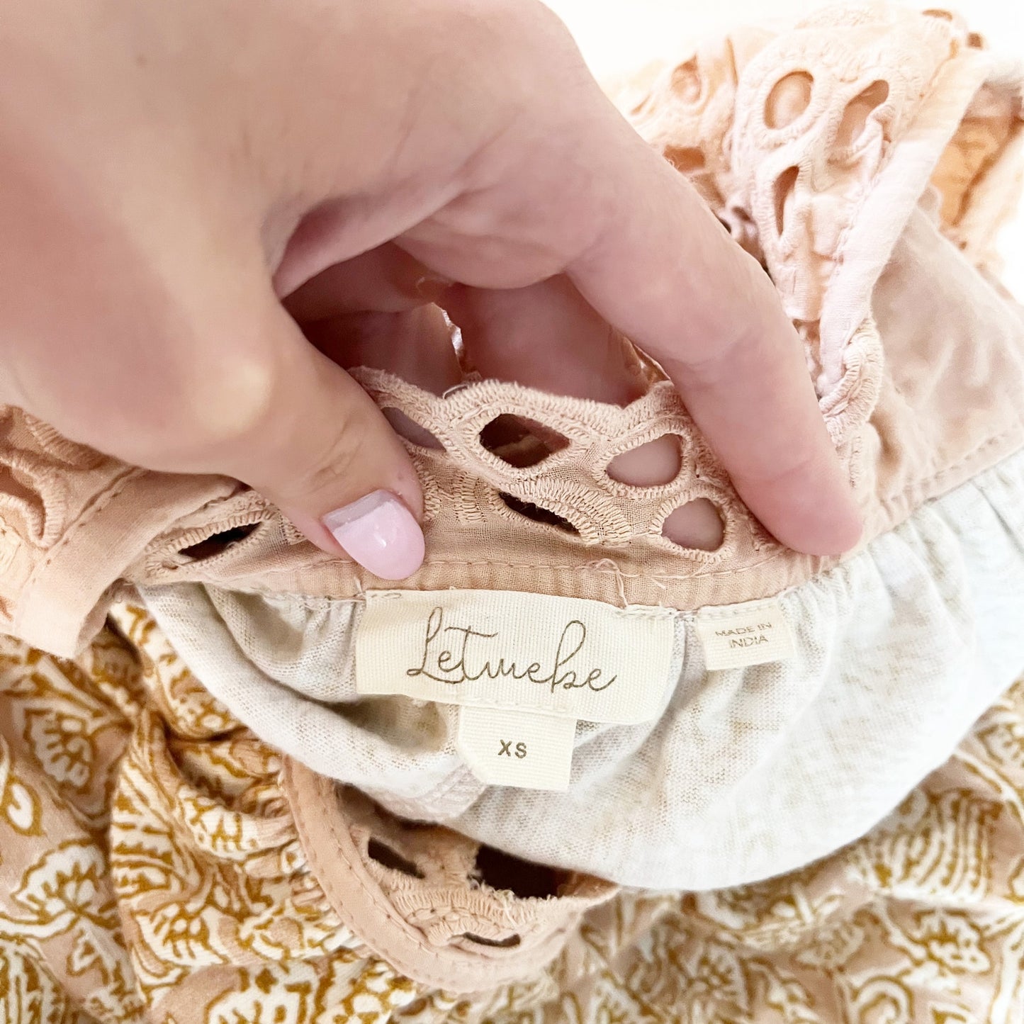 Anthropologie Let Me Be Ruffle Eyelet Tiered Swing Tank Top Pink Tan XS