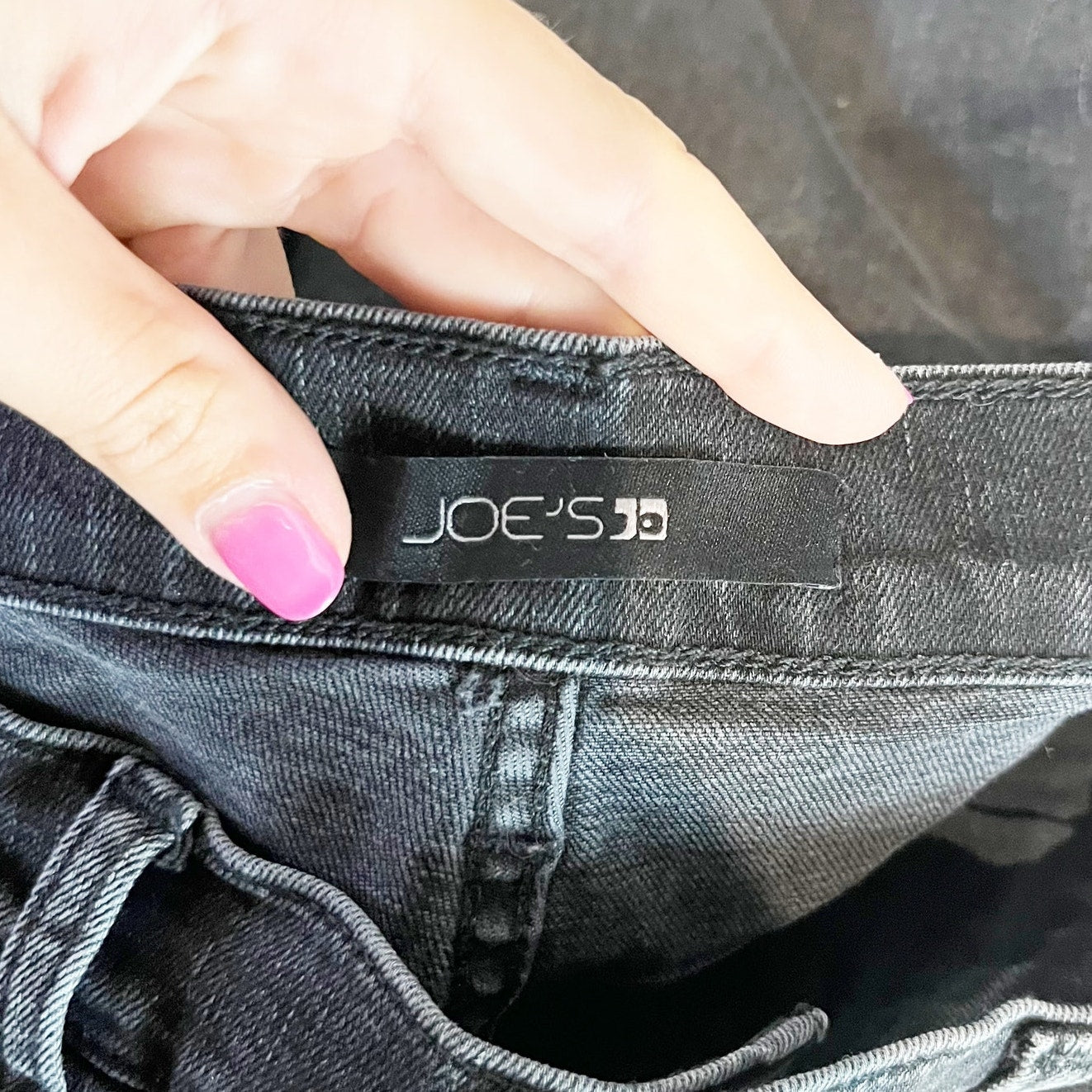 Joes Mid Rise Straight Leg Tapered Mom Jeans Raw Hem Black 26