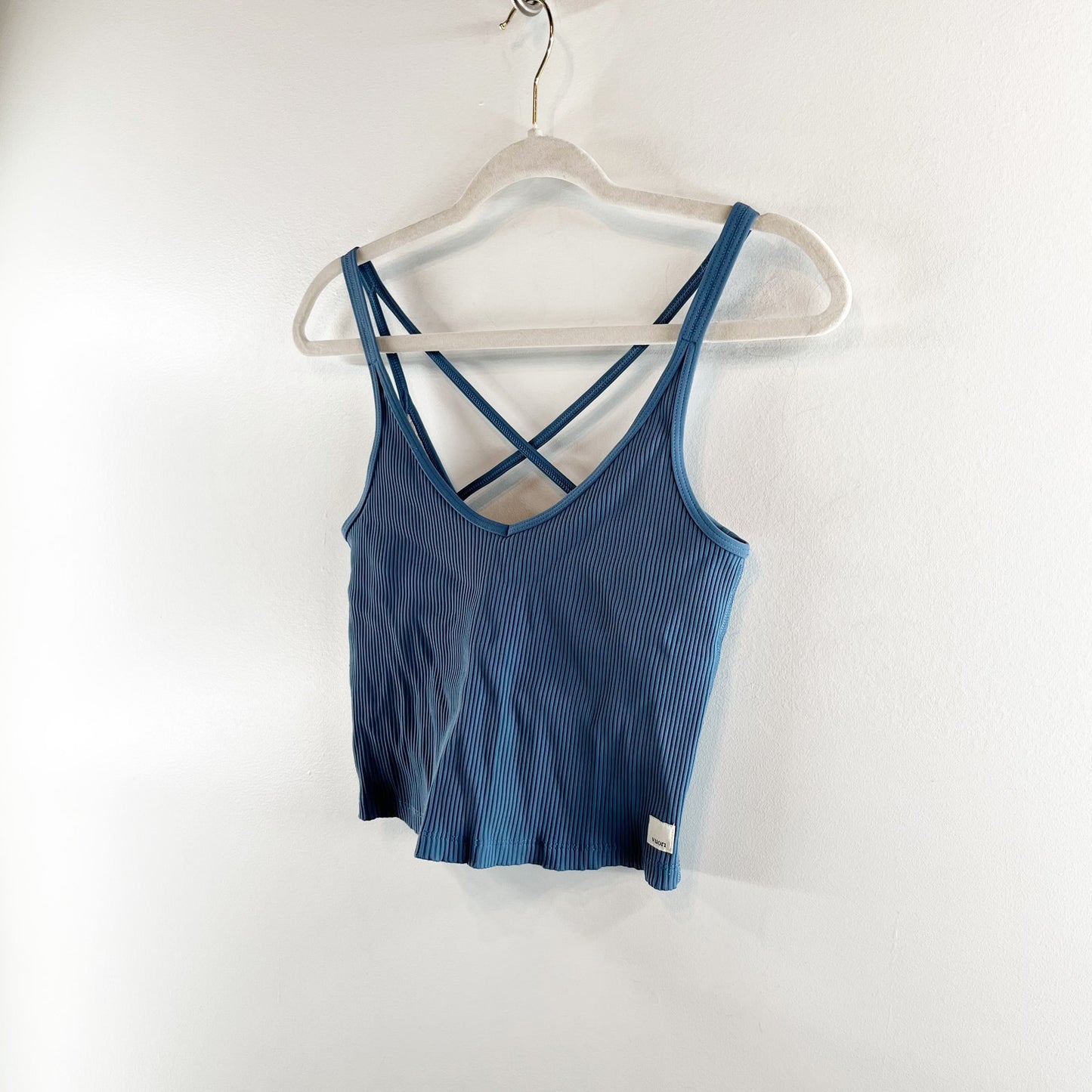 Vuori Rib Cropped Tank Top Built in Shelf Bra Strappy Back Pool Blue Small