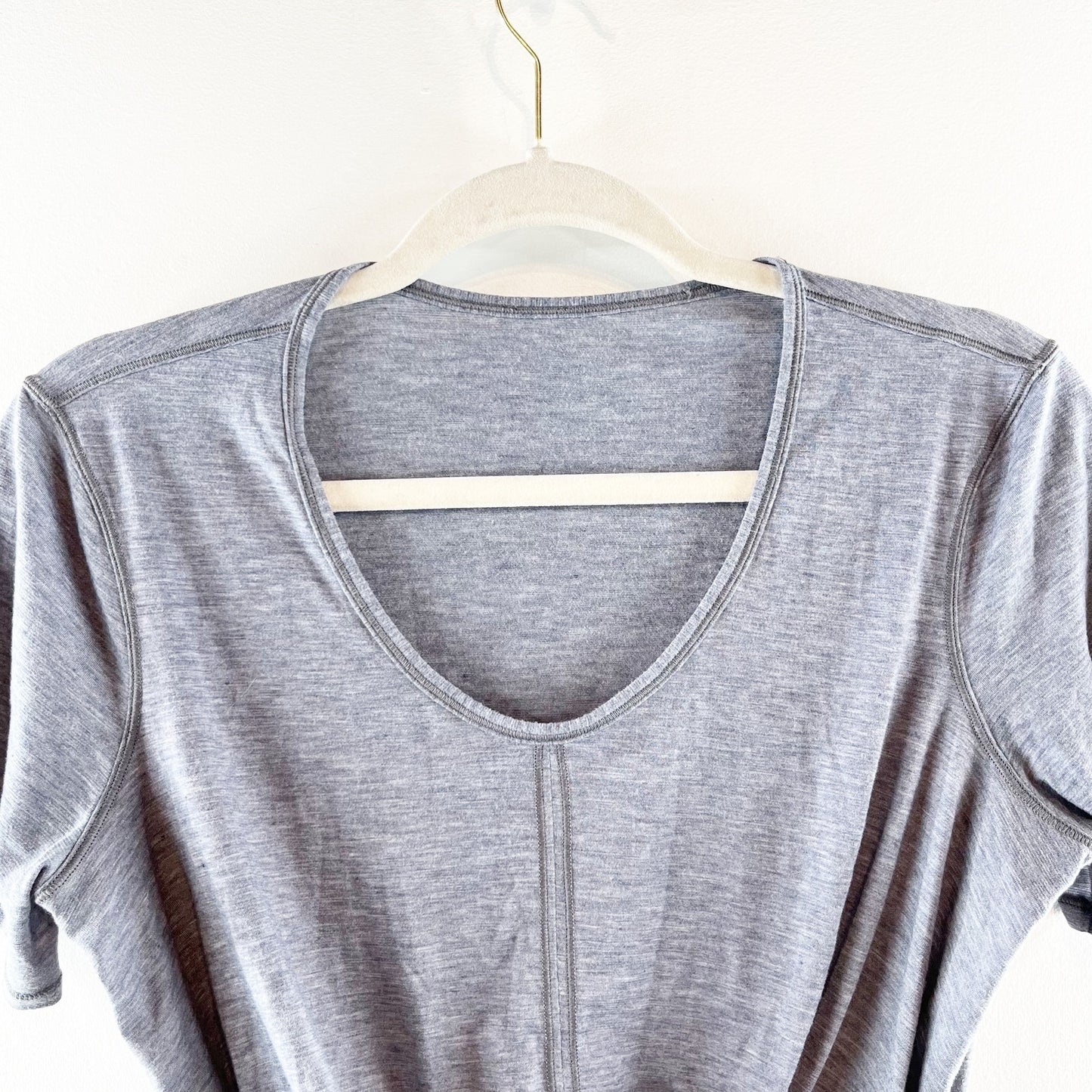 Lululemon Do the Daily Short Sleeve Cross-Front T-Shirt Heathered Solar Grey S