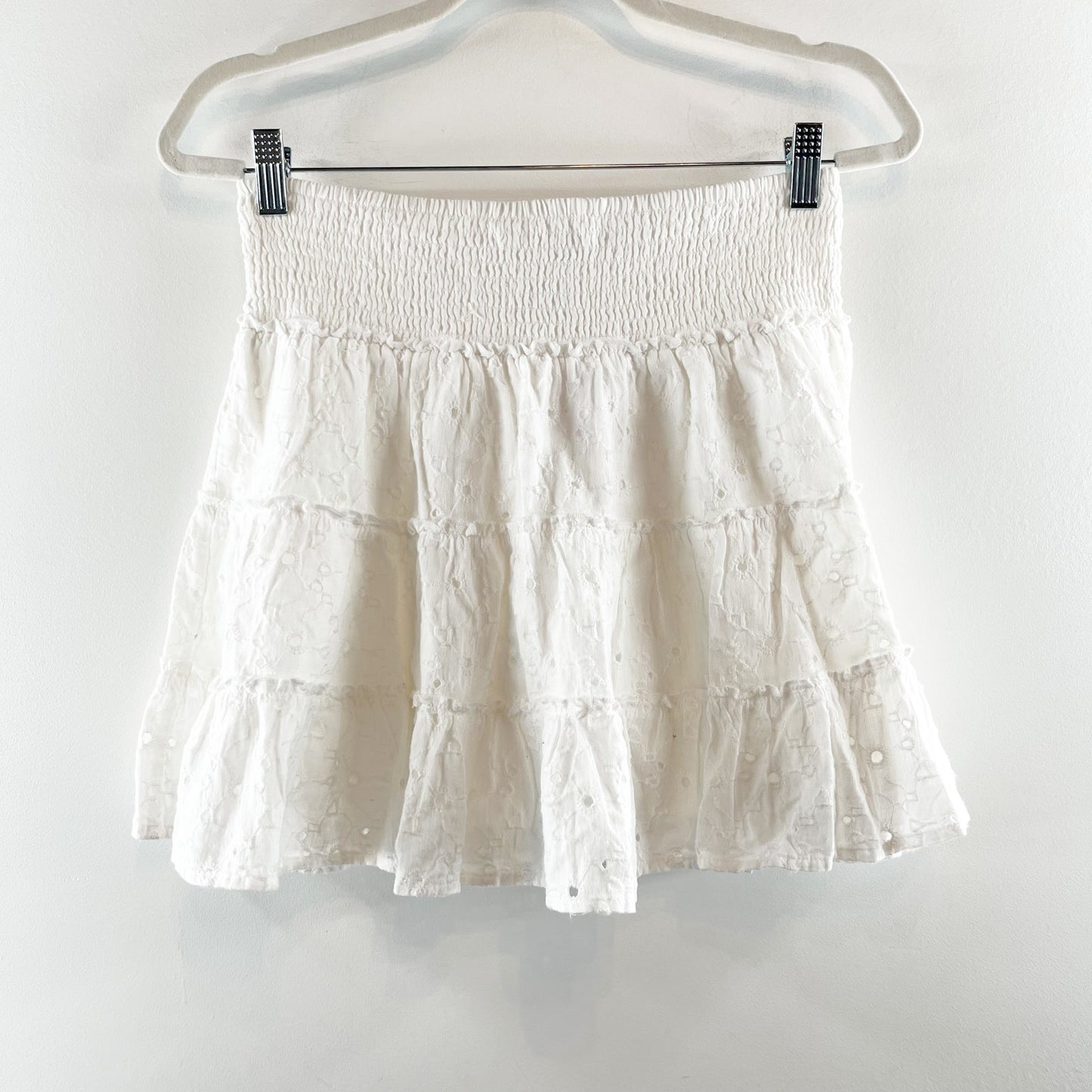 American Eagle Smocked Waist Eyelet Lace Tiered Mini Skirt White Medium