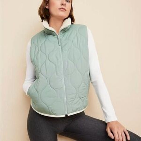 Lou & Grey Sleeveless Quilted Full Zip Sherpa Reversible Vest Green Cream Large