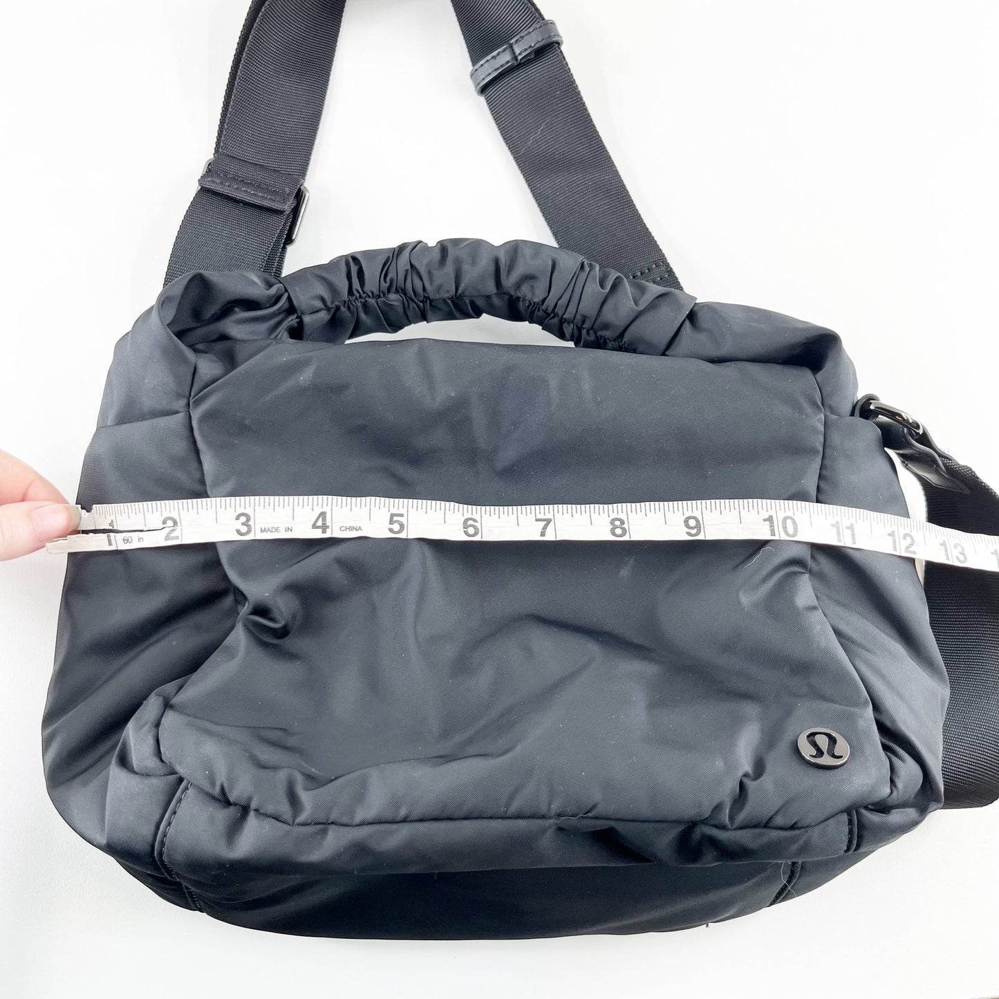 Lululemon Gathered Handle Crossbody Bag 6L Black