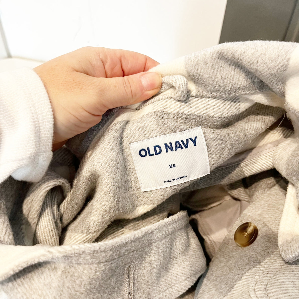 Old Navy Soft Brushed Utility Buffalo Plaid Check Shacket Gray White XS