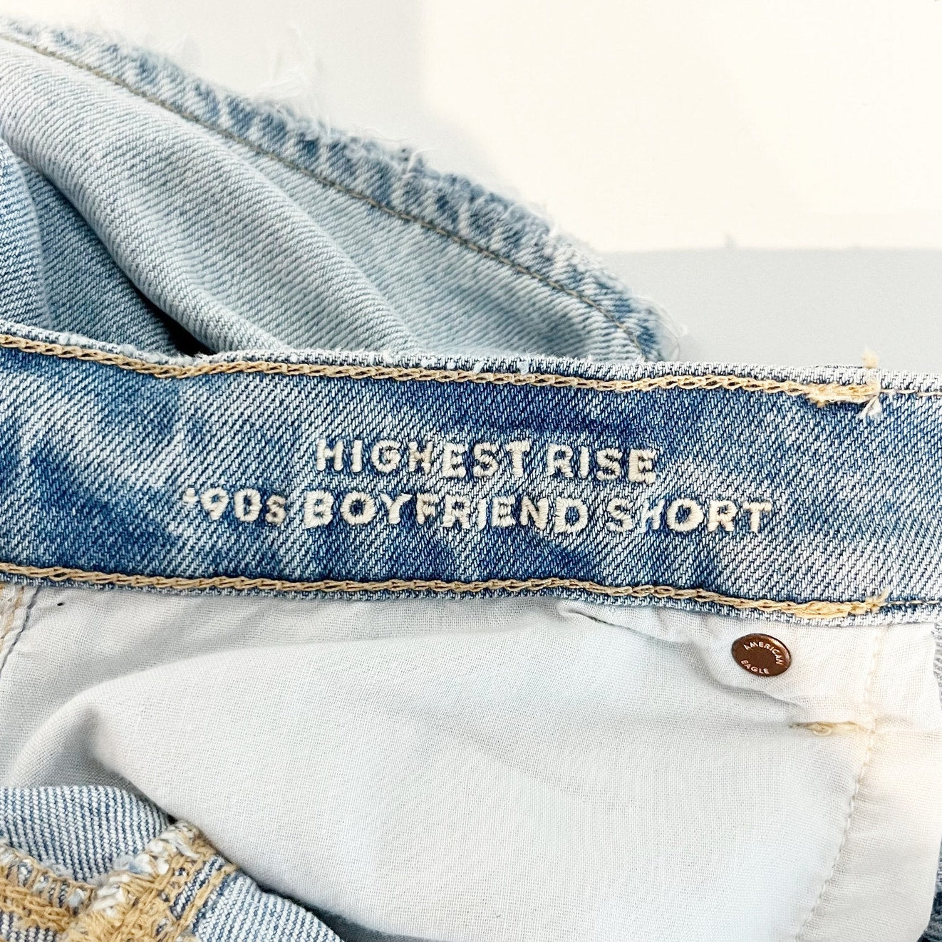 American Eagle The Highest Rise 90's Boyfriend Shorts Distressed Blue 14