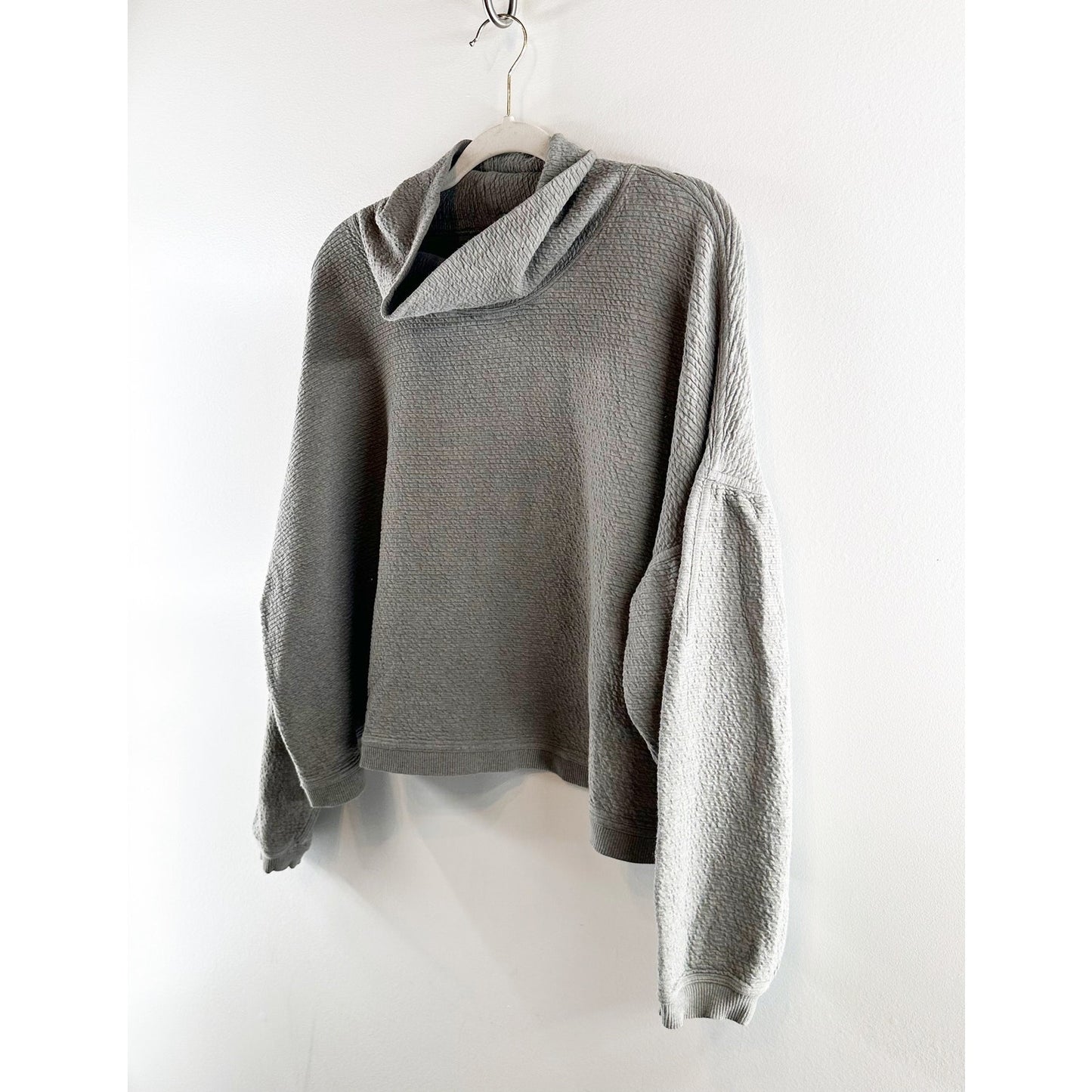 Lululemon Ribbed Funnel Neck Cropped Pullover Sweatshirt Gray Green L/XL