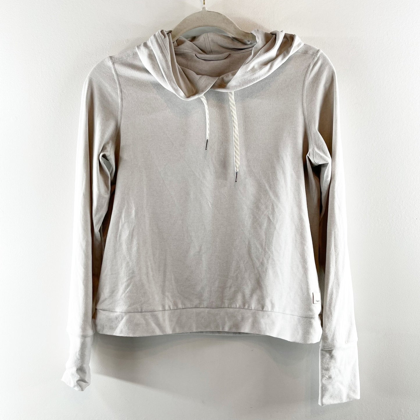 Vuori Halo Essential Hoodie Long Sleeve Sweatshirt Heather Salt Gray XS