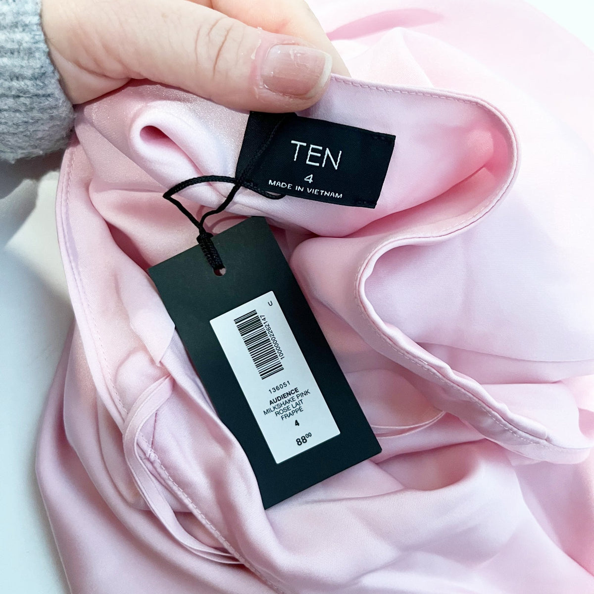 Aritzia Ten Audience High Neck Halter Satin Tank Top Milkshake Pink 4