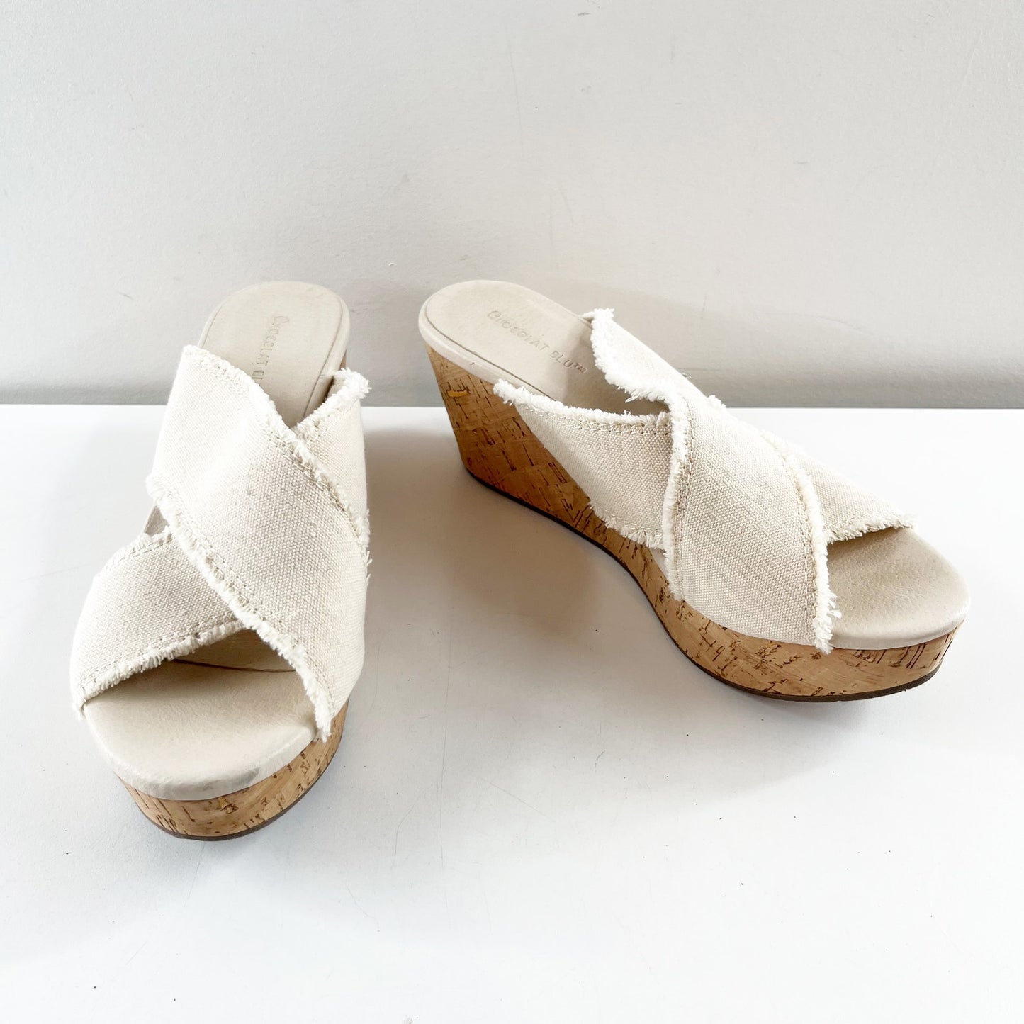 Chocolat Blu Criss Cross Cork Peep Toe Wedge Sandals Cream 8.5