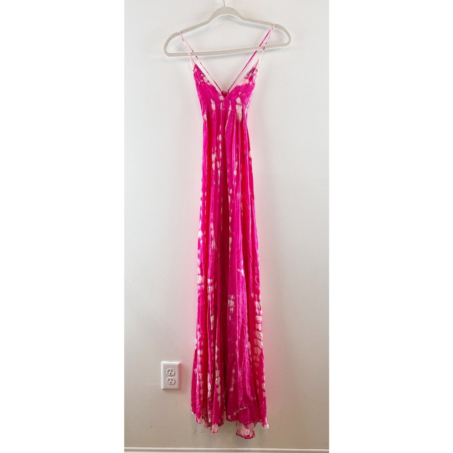 Tiare Hawaii Day Dream Tie Dye Maxi Sun Dress in Fuchsia Stone Pink Small Medium