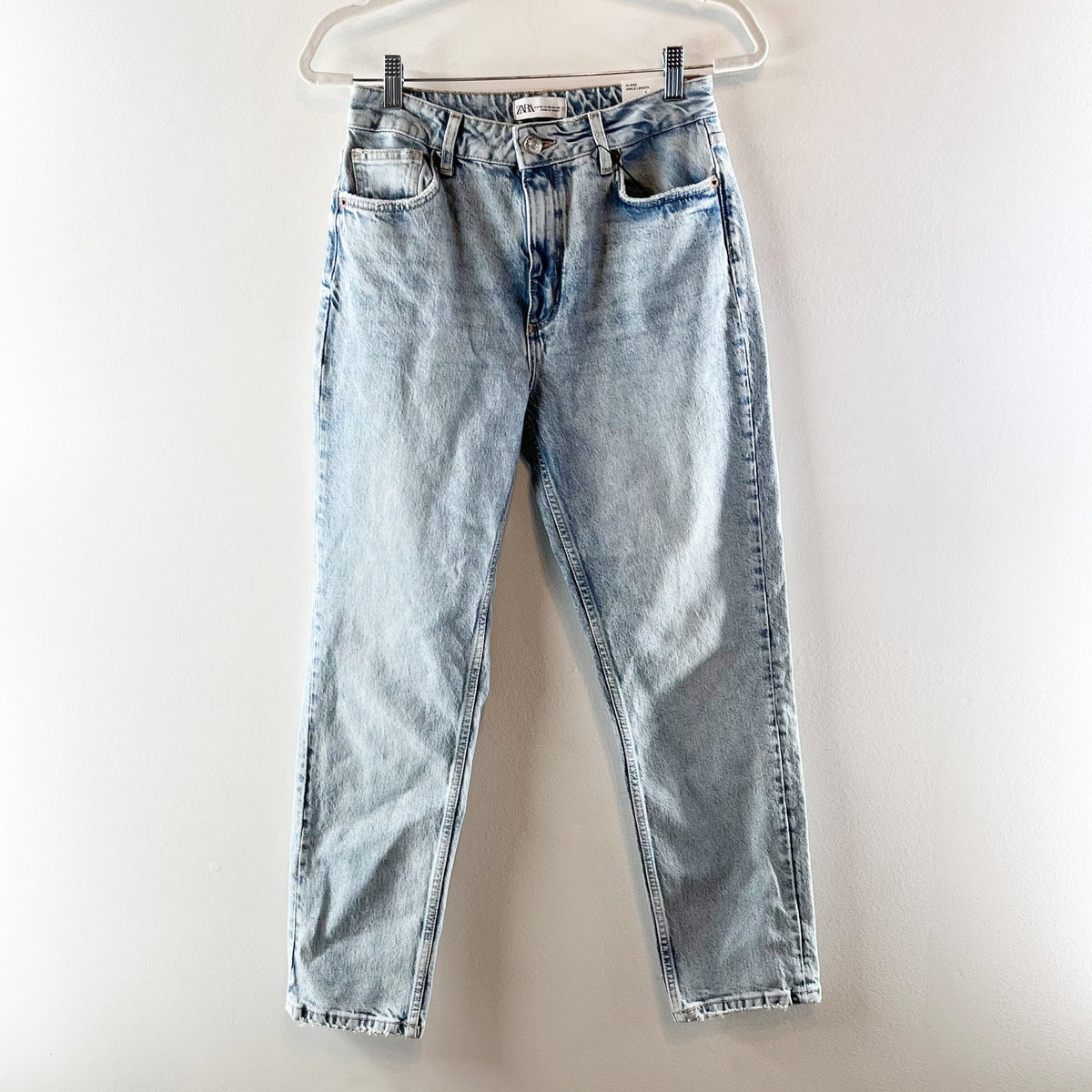 ZARA High Rise Slim Fit Ankle Mom Jeans Light Wash Blue 6