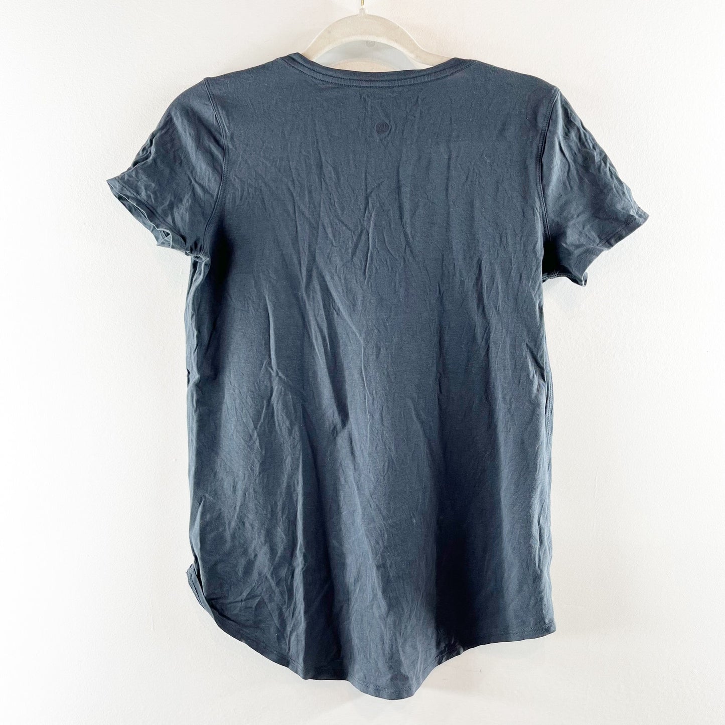 Lululemon Love Tee Shirt V Neck Shadow Blue 8