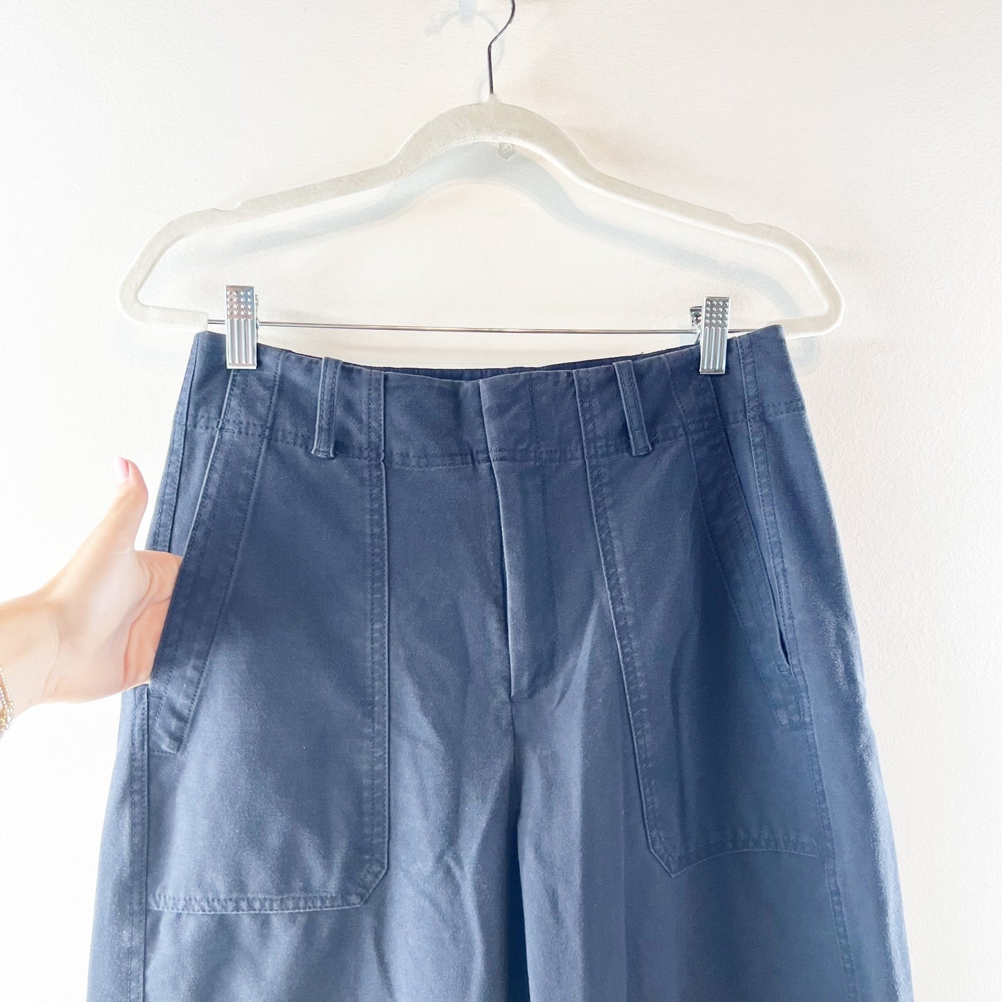 Athleta Skyline High Waisted Weekend Barrel Leg Trouser Pants Navy 8