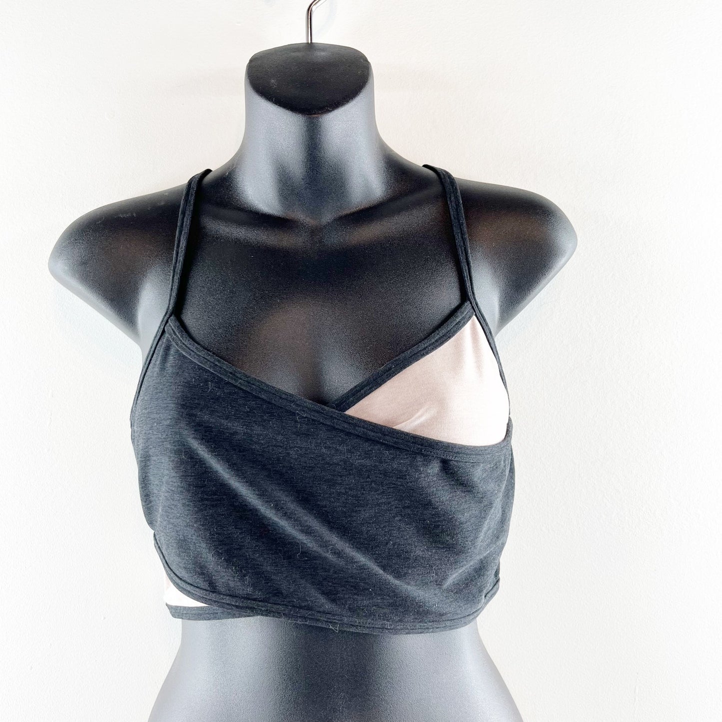 Beyond Yoga Spacedye Blocked At Your Leisure Colorblock Crossover Bra Gray Large