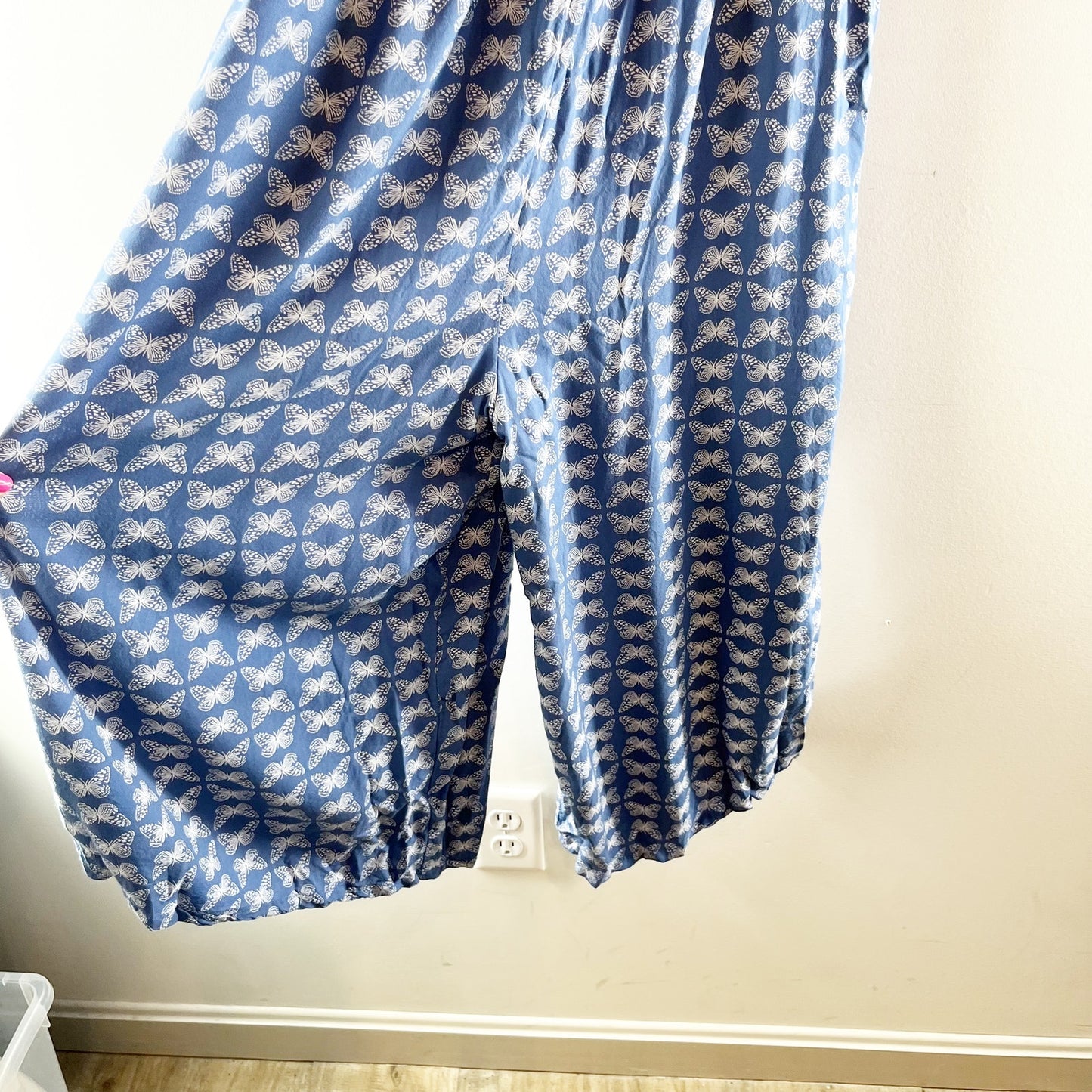 Aerie Butterfly Print Sleeveless Scoop Neck Cropped Wide Leg Jumpsuit Blue XS