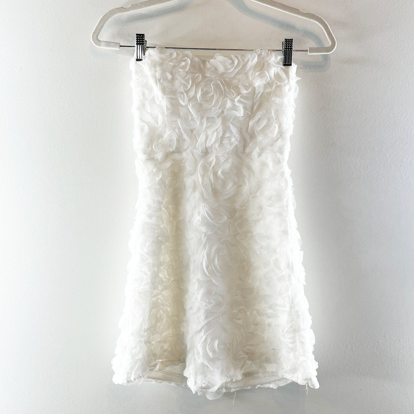 Selfie Leslie In Paris Embellished Strapless Rosette Mini Dress White XS